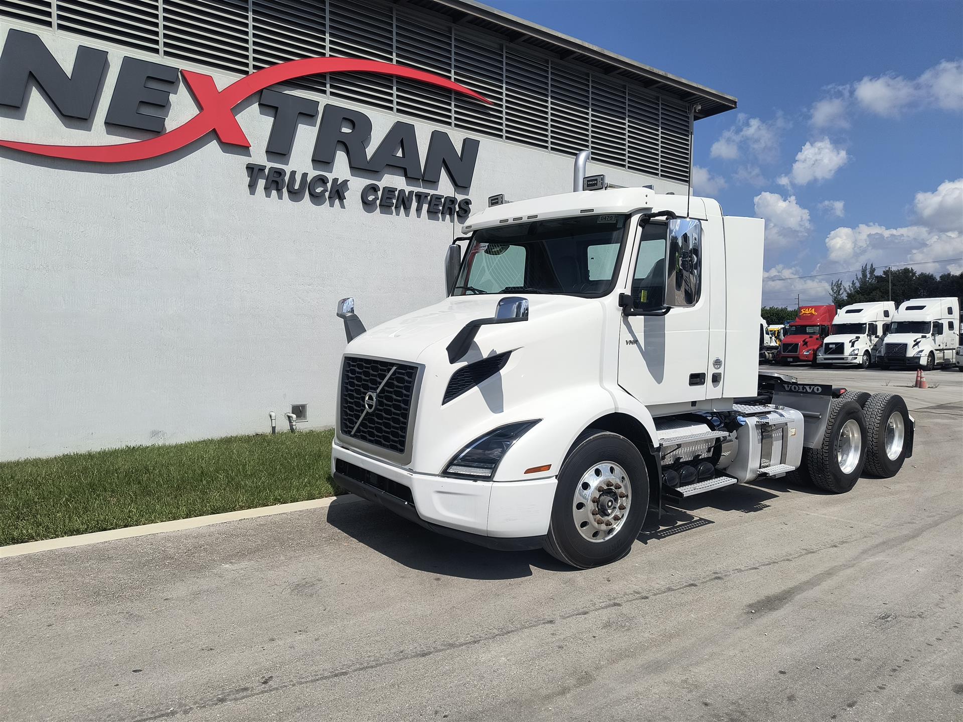 2019 Volvo VNR64T