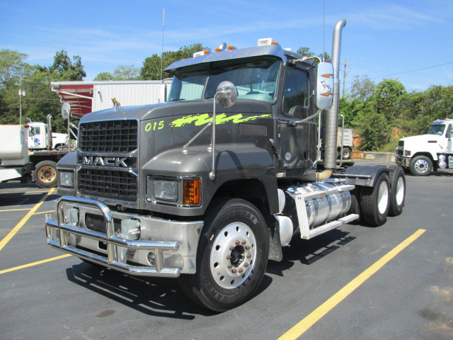 2021 Mack PI64T