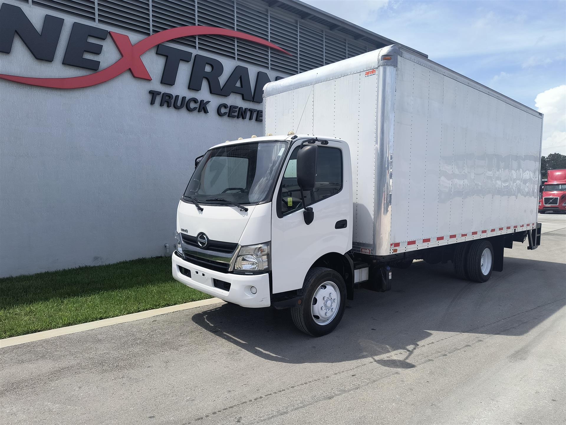 2019 Hino 195