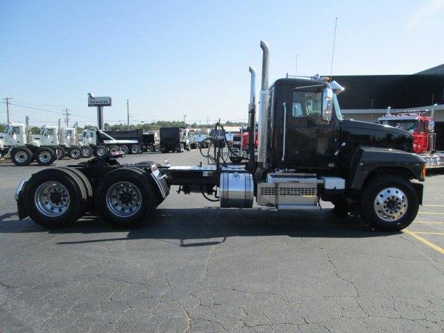 2022 Mack - image 5