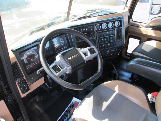 2022 Mack - image 15