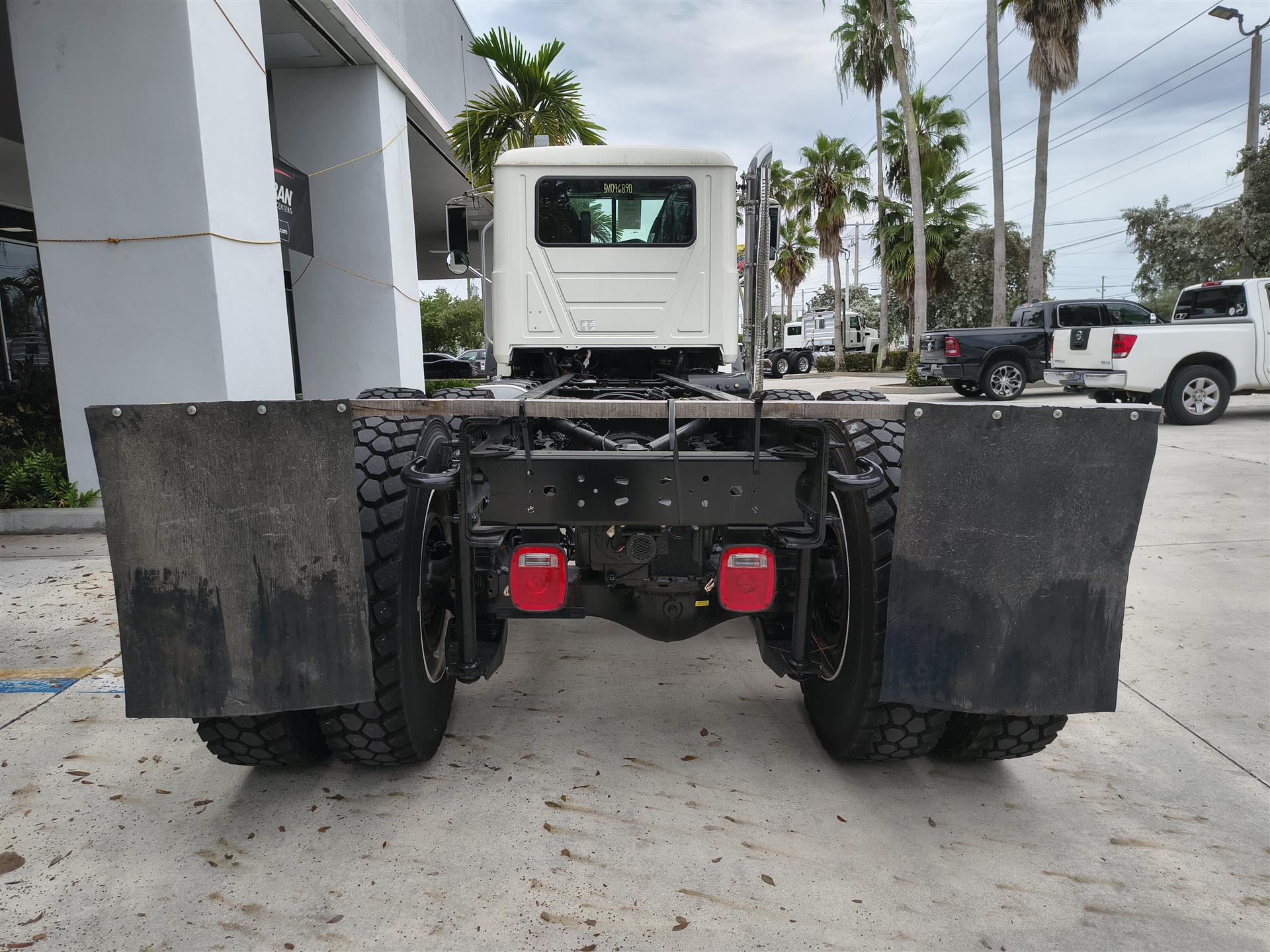 2025 Mack Granite - image 5