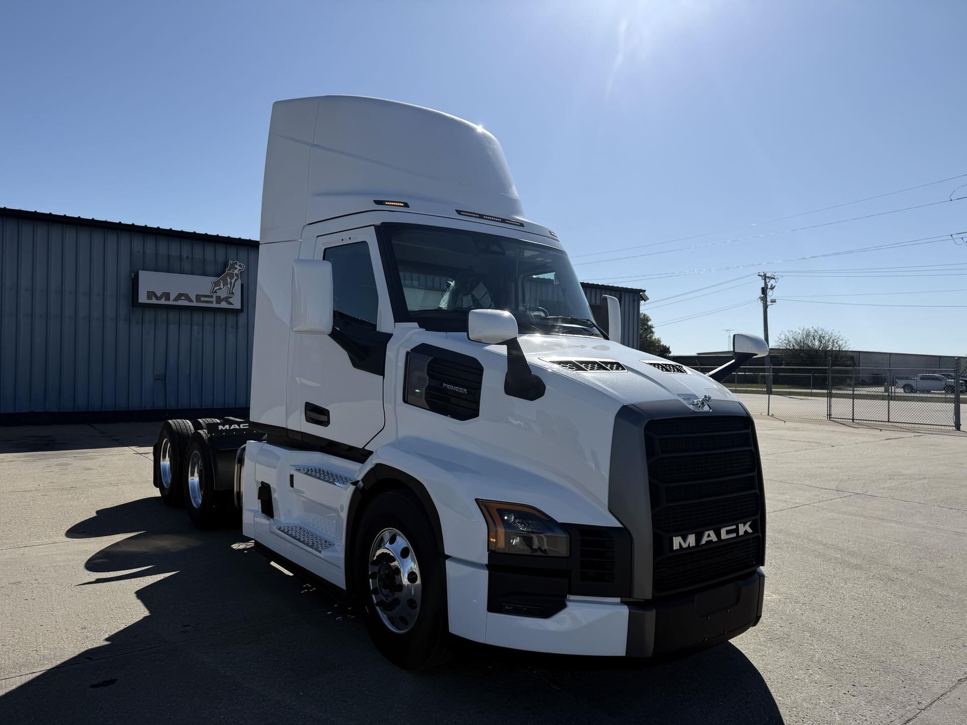 2026 Mack - image 6