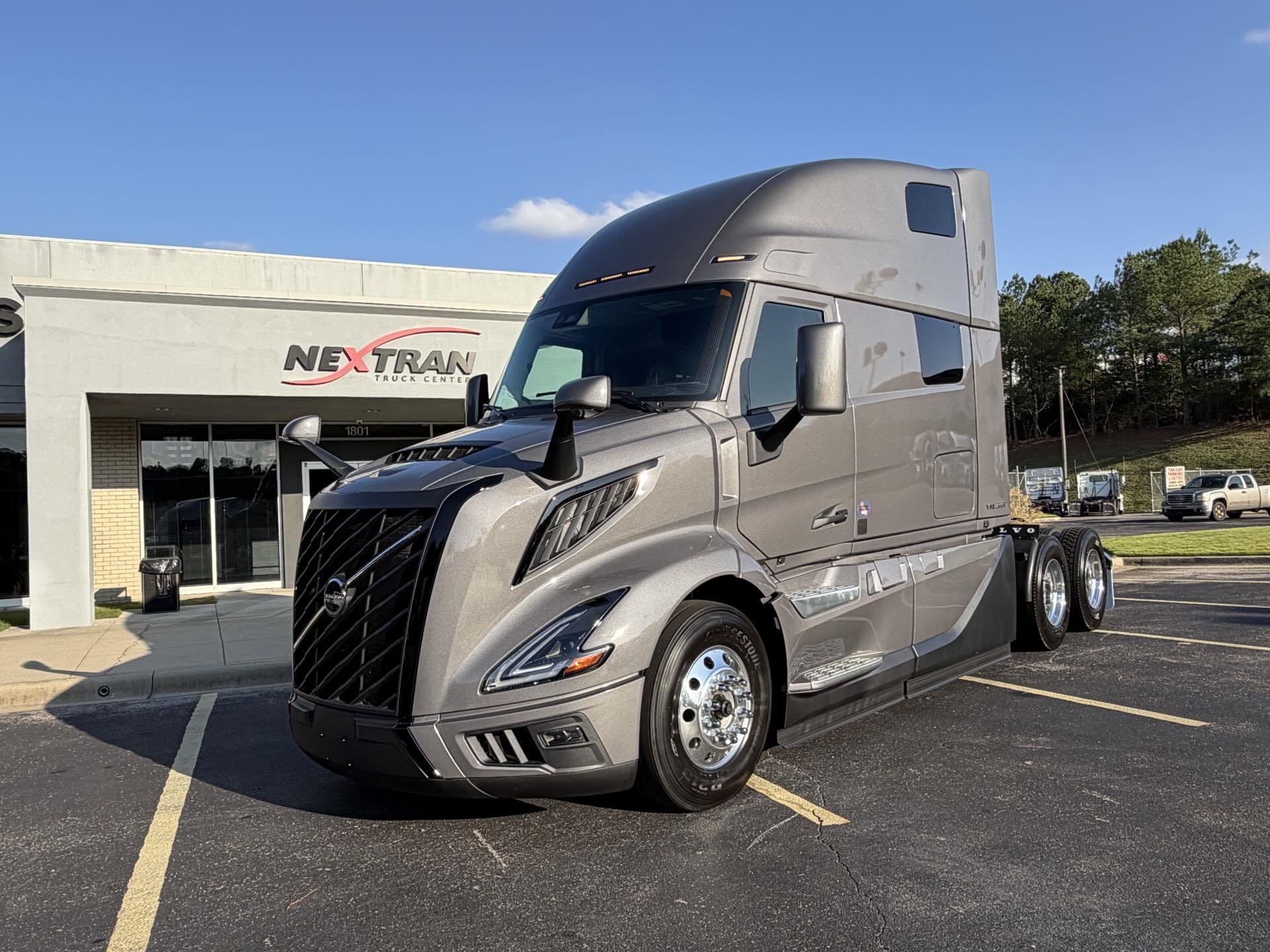 2026 Volvo VNL64T860