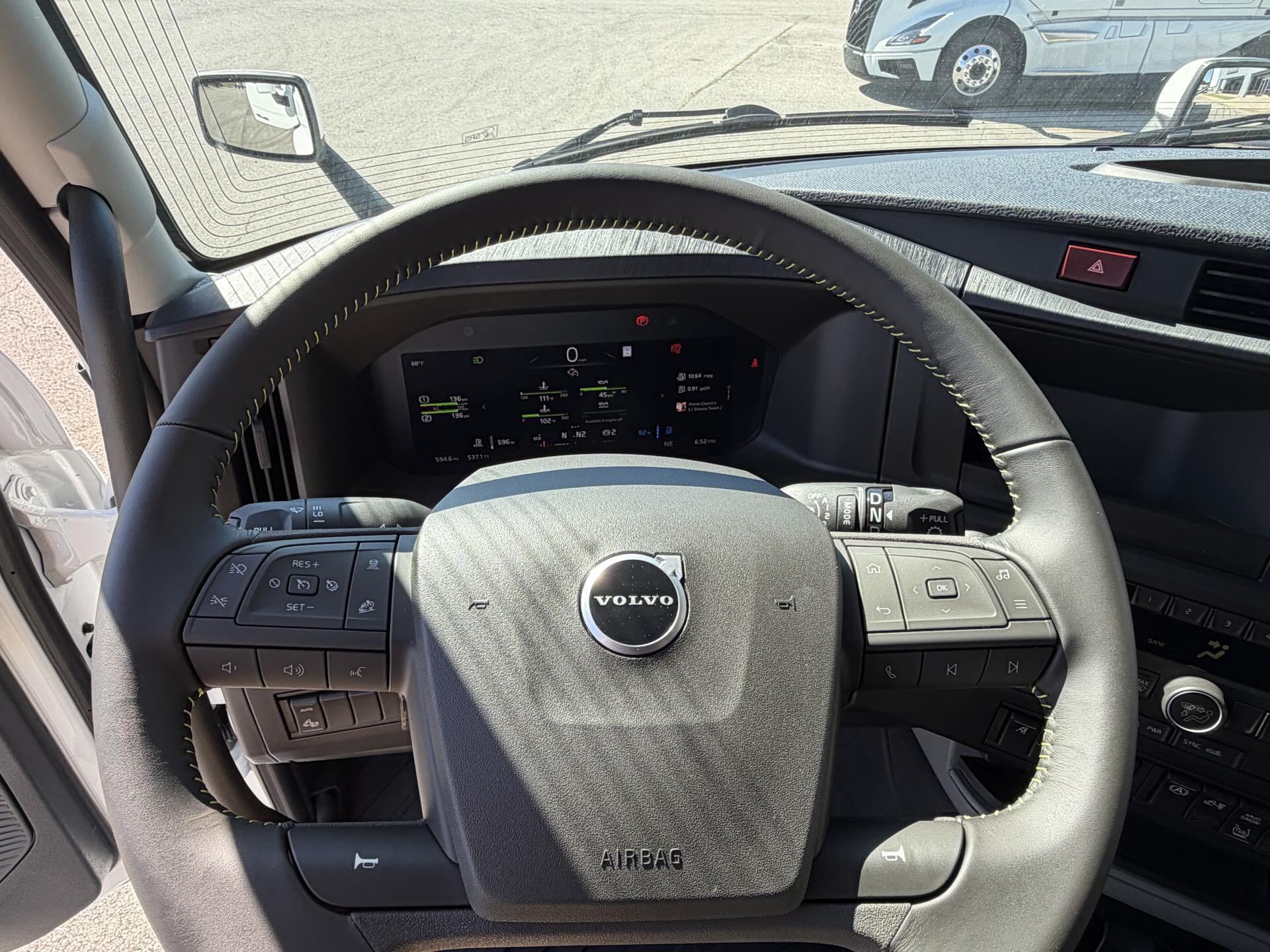 2026 Volvo - image 24