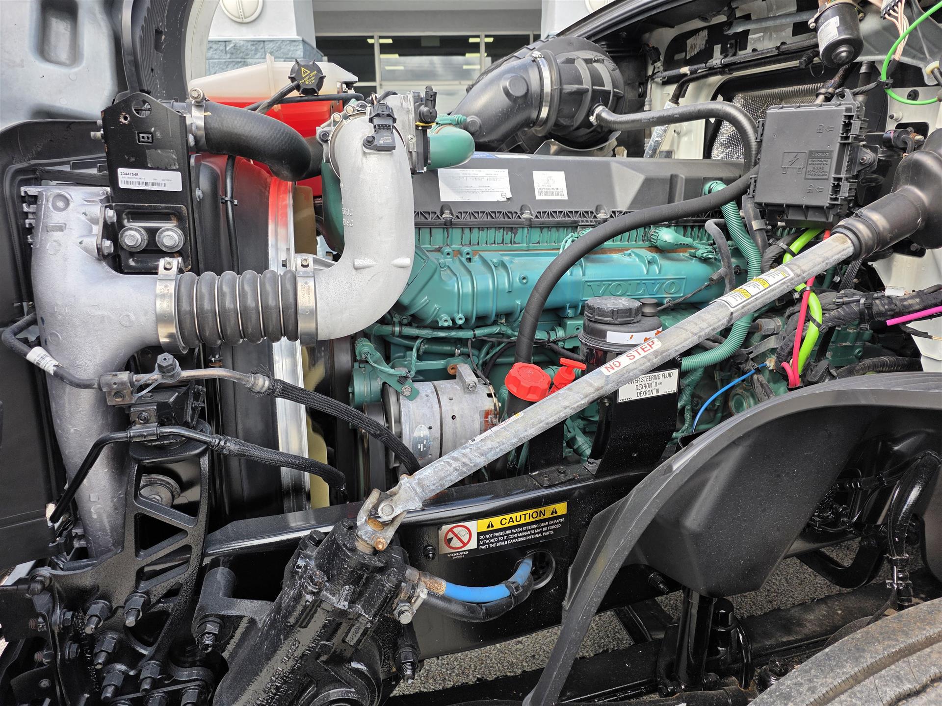 2021 Volvo - image 7