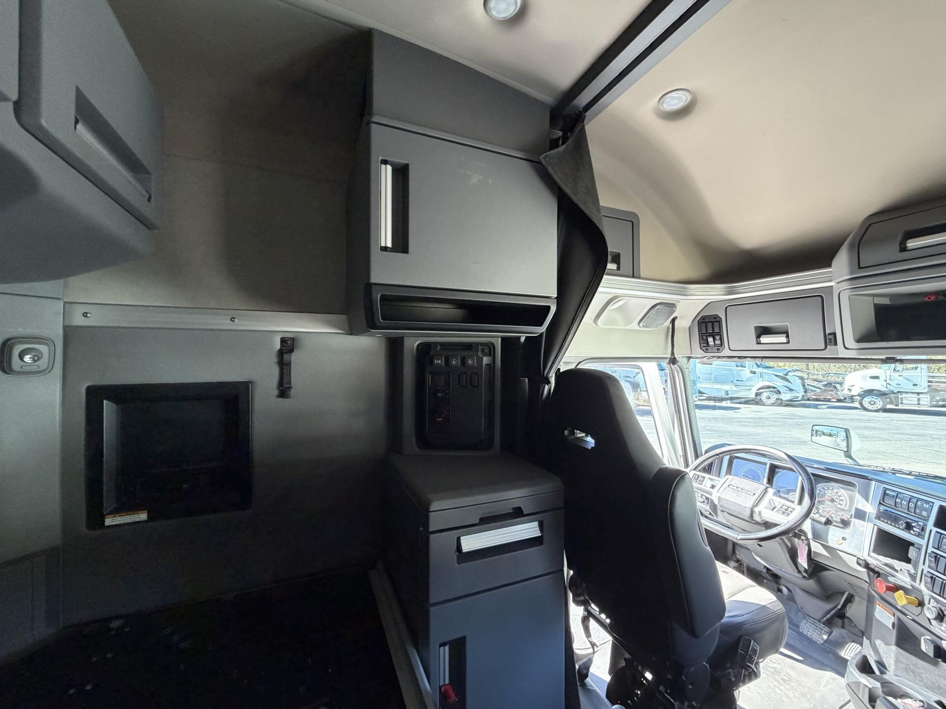 2022 Mack - image 16