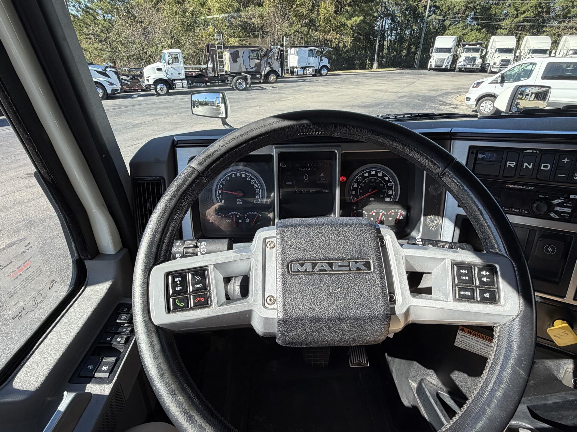 2022 Mack - image 17