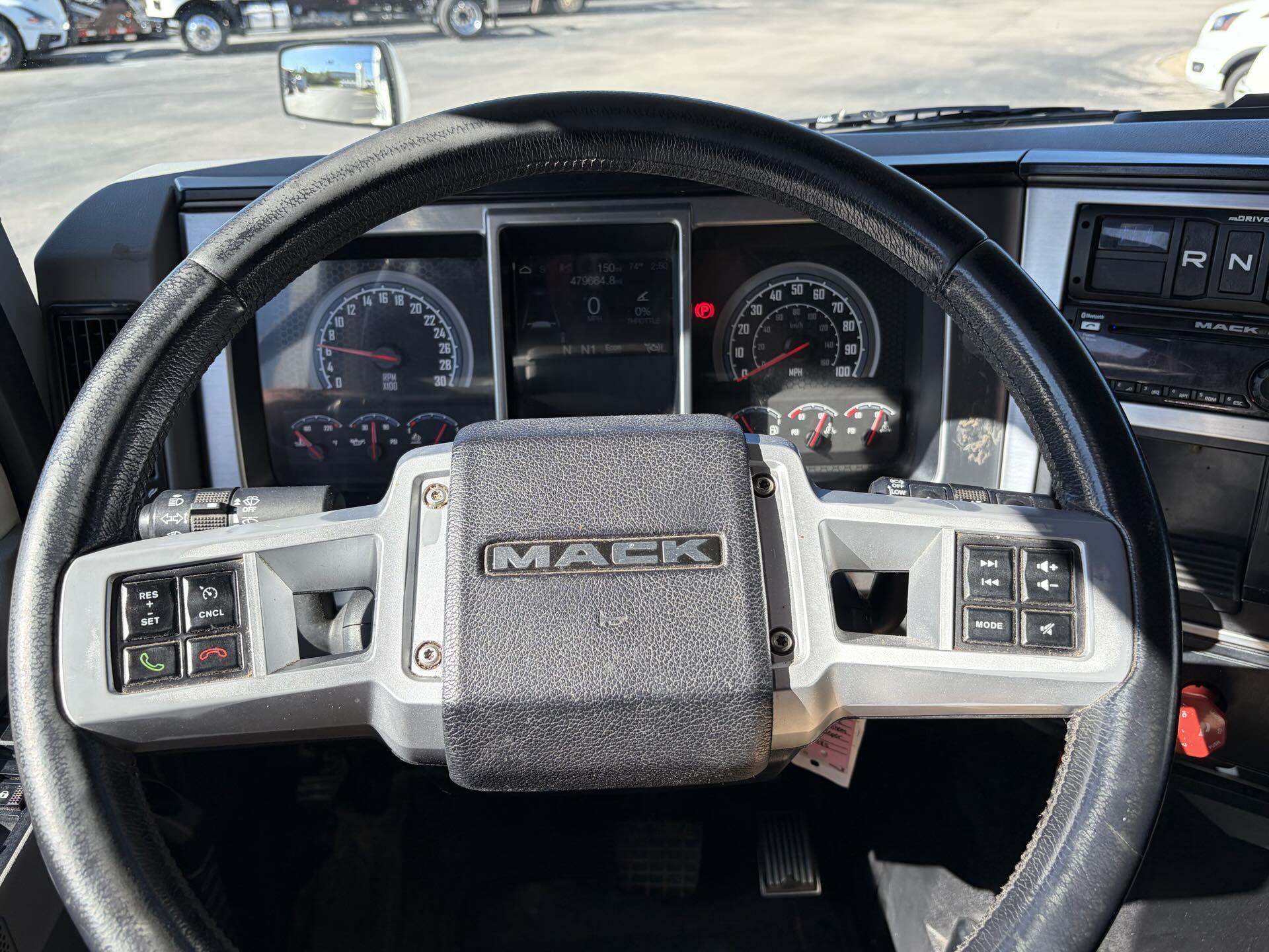 2022 Mack - image 19