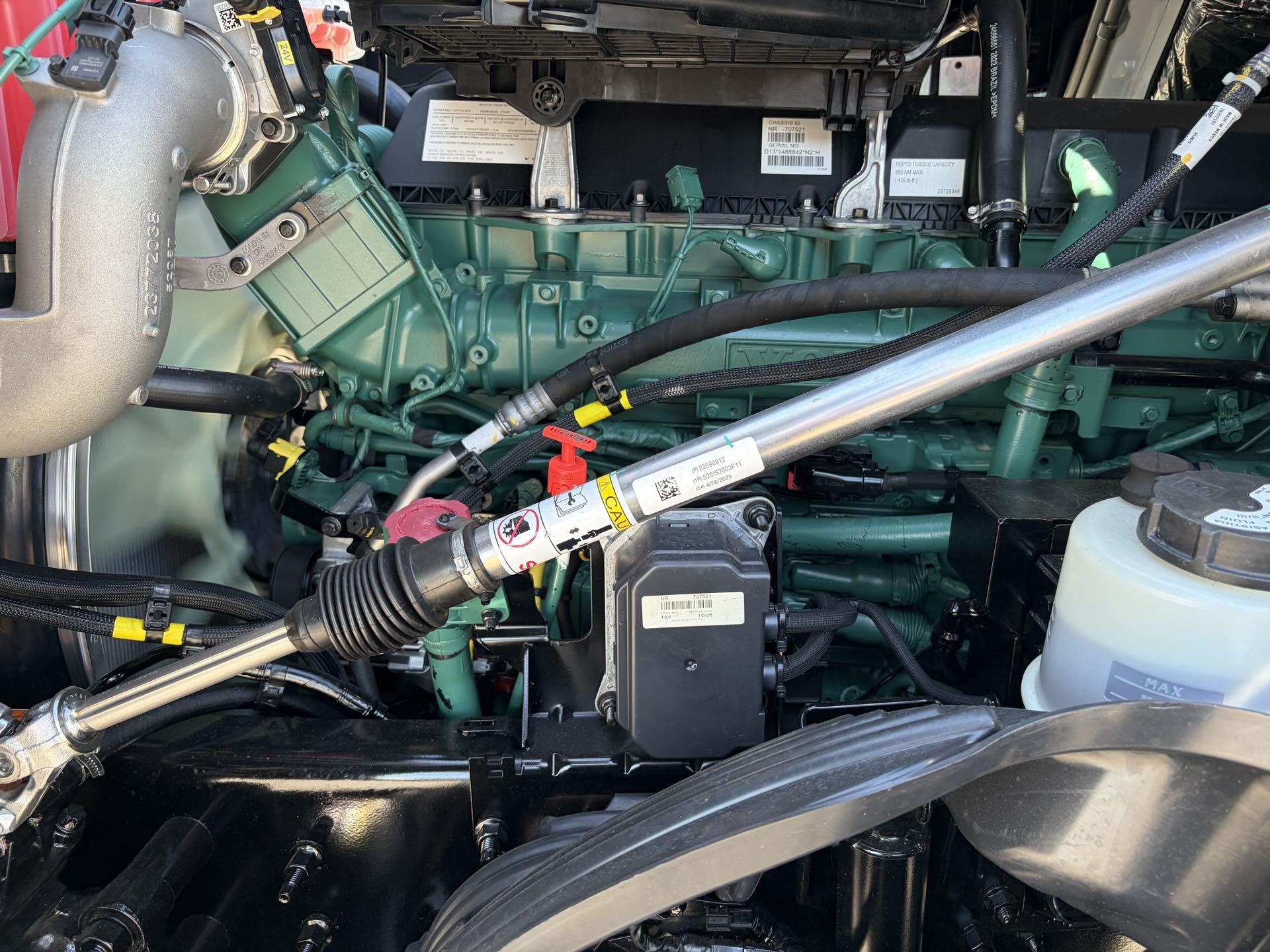 2026 Volvo - image 11