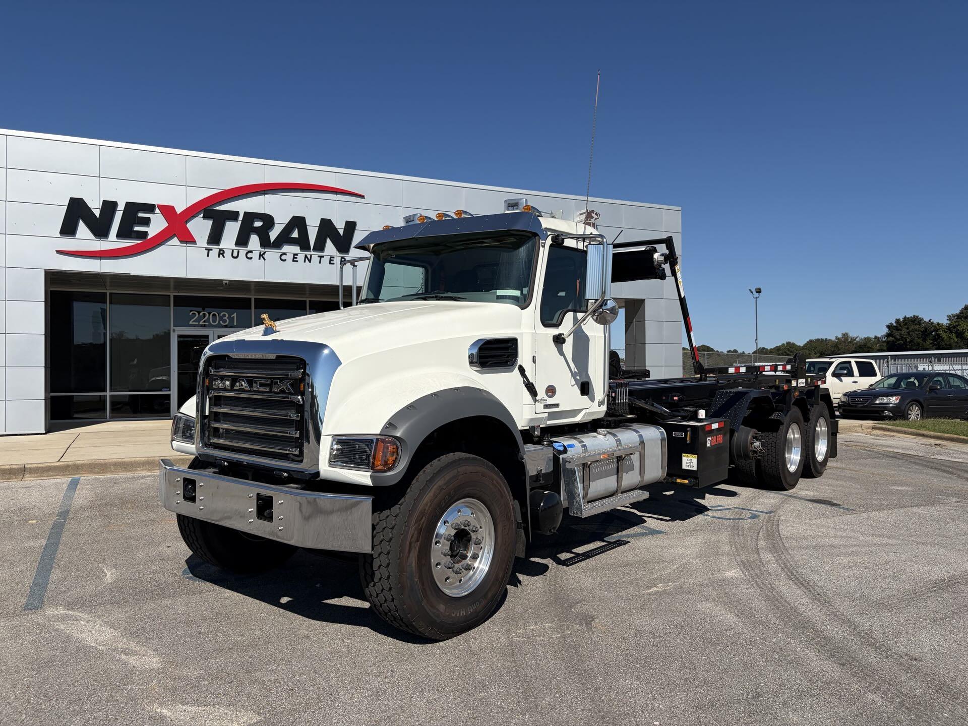 2025 Mack GR64F