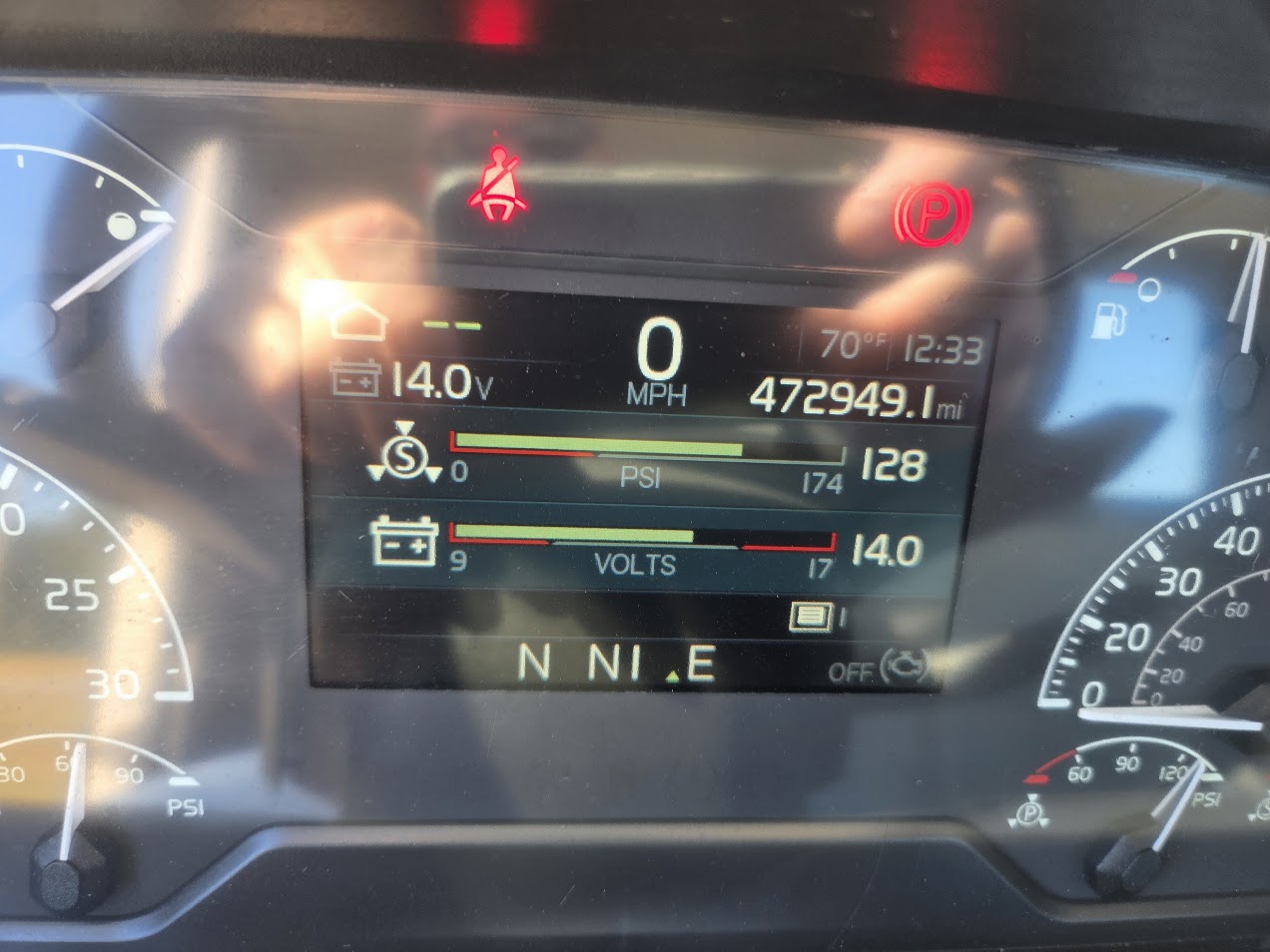 2019 Volvo - image 14