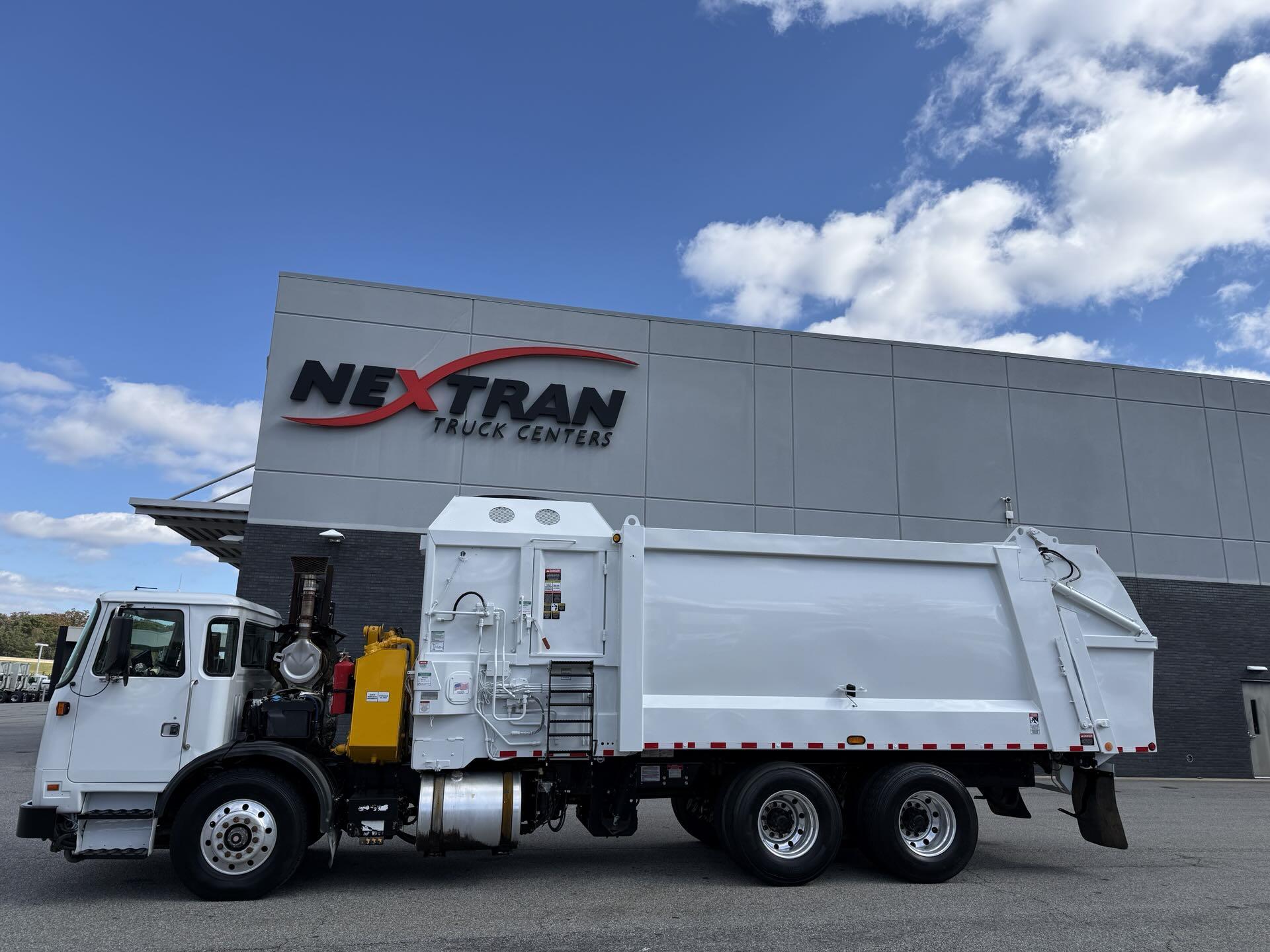 2019 Autocar - image 2