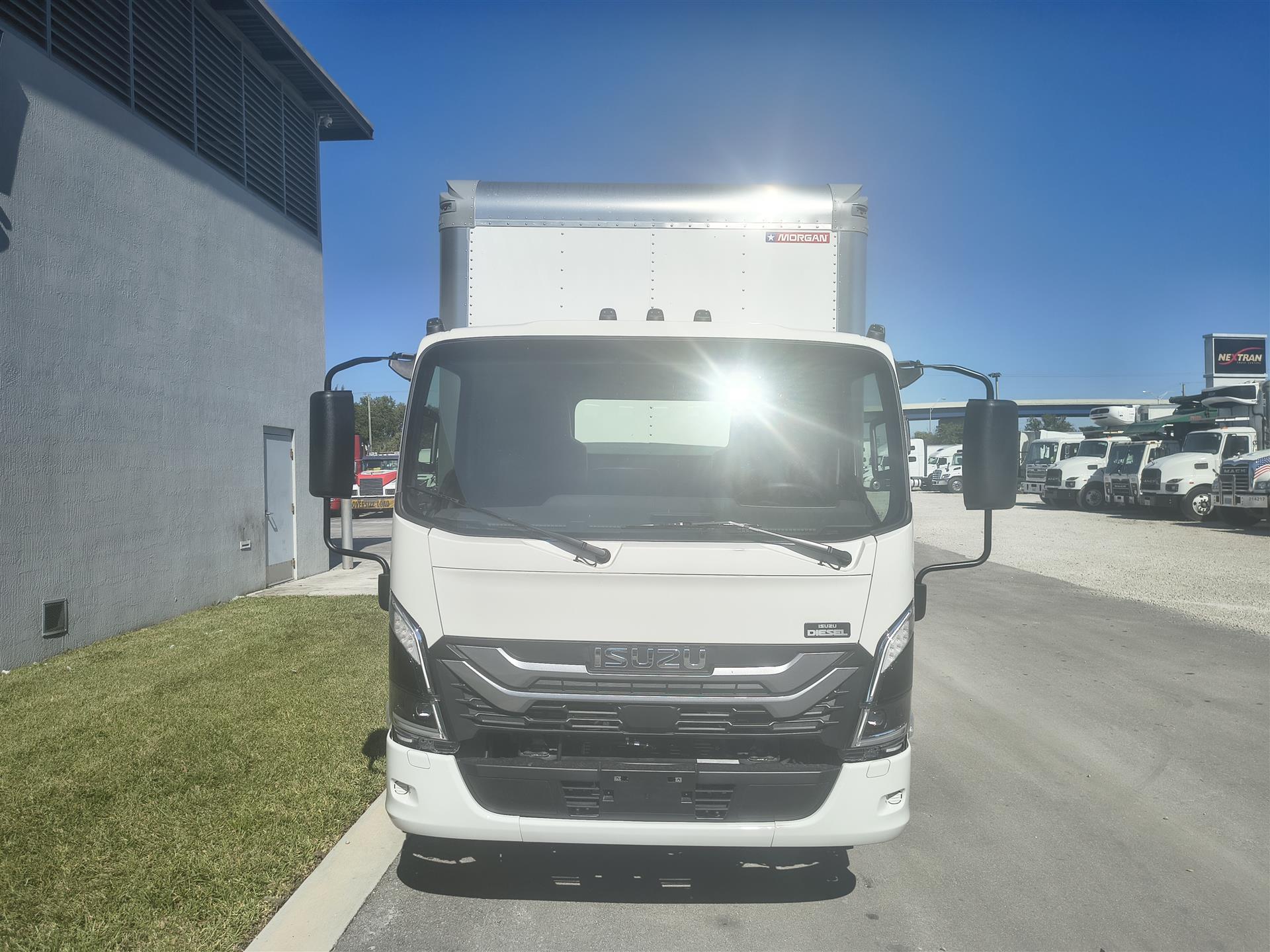 2026 Isuzu - image 3