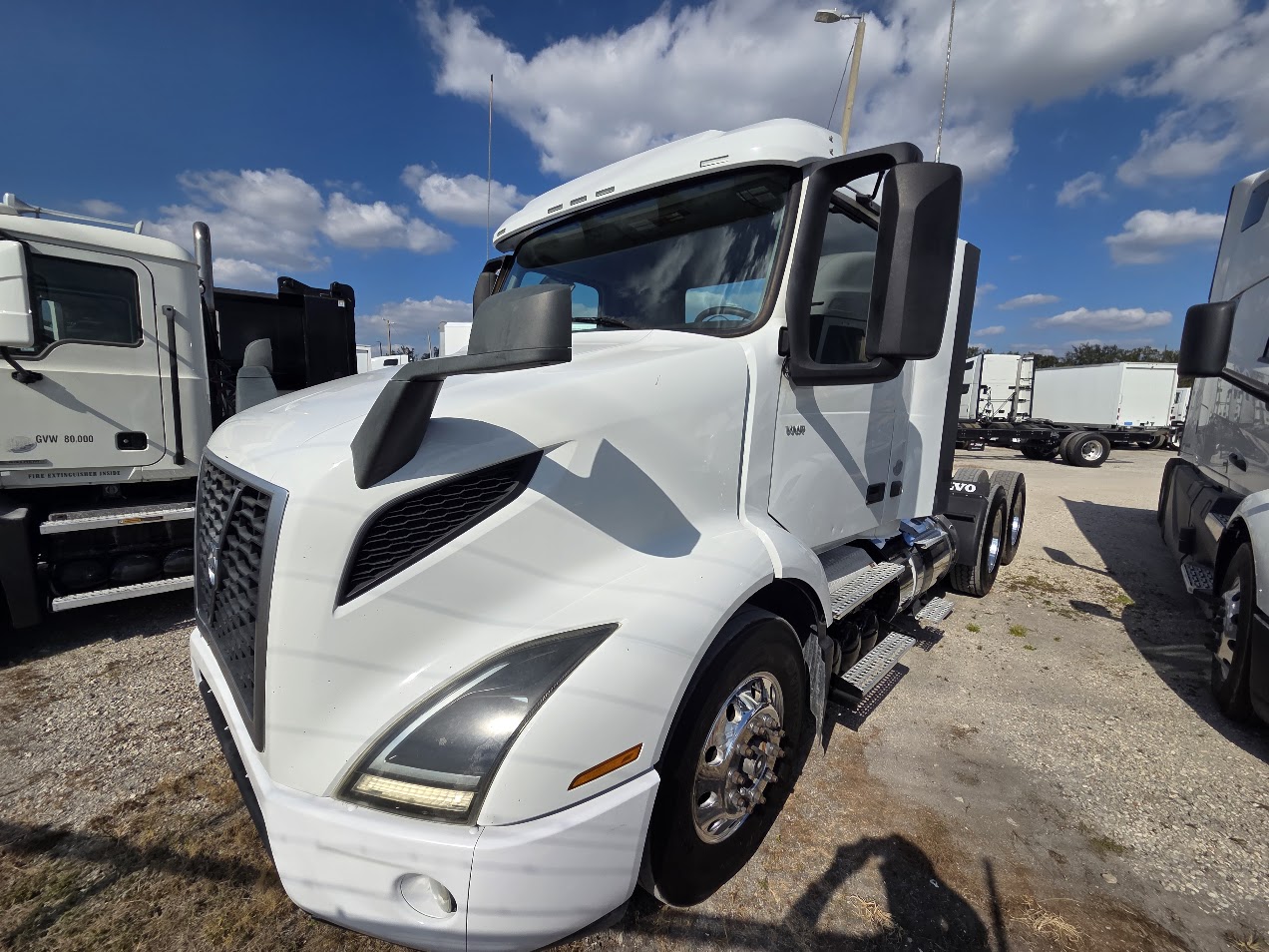 2019 Volvo VNR64T300