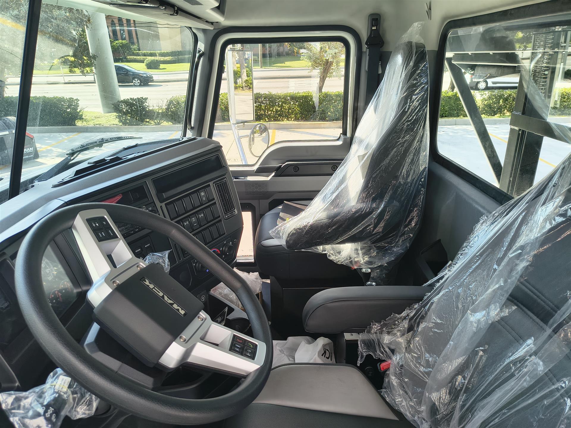 2026 Mack Granite - image 10