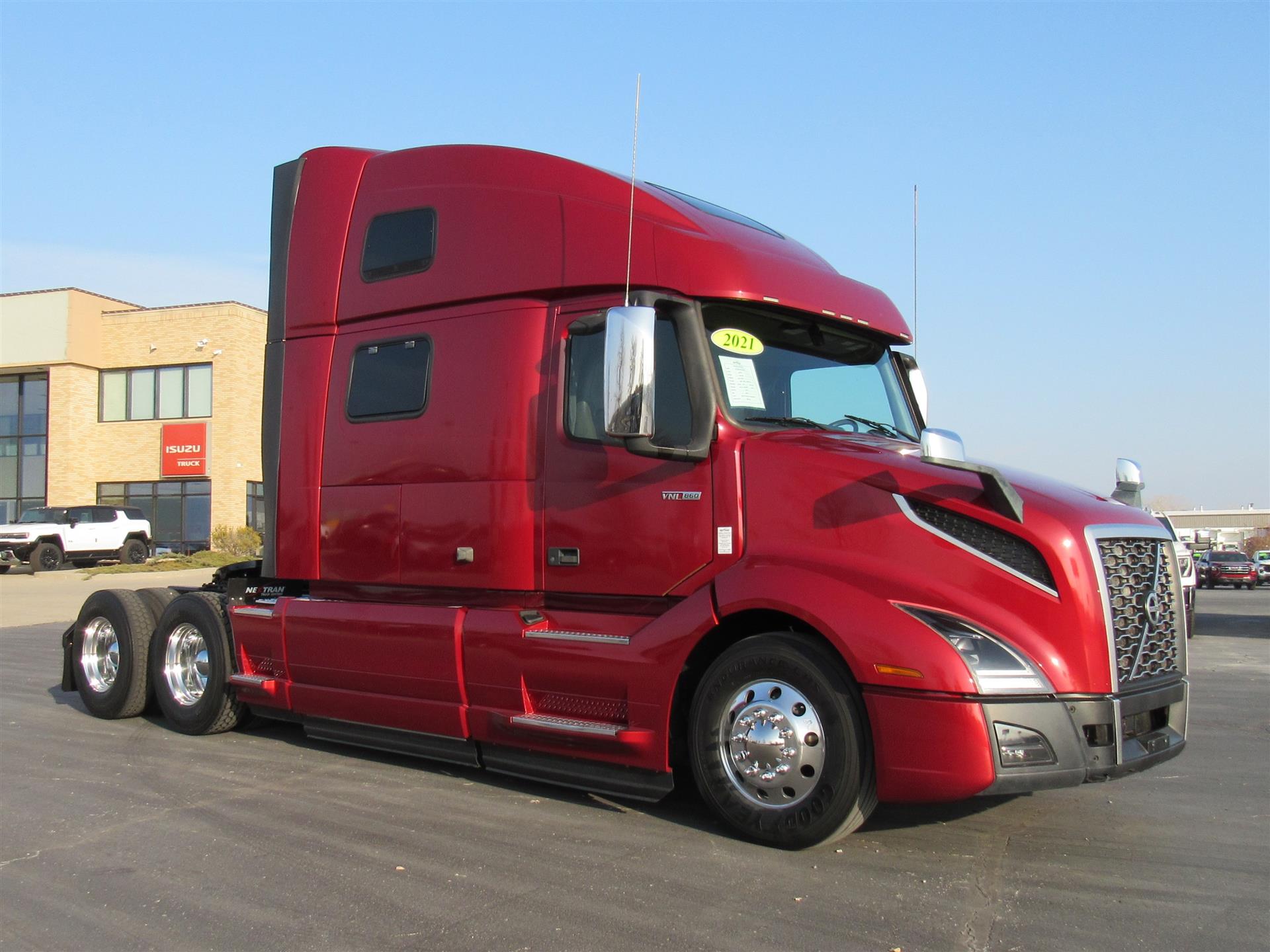 2021 Volvo - image 7