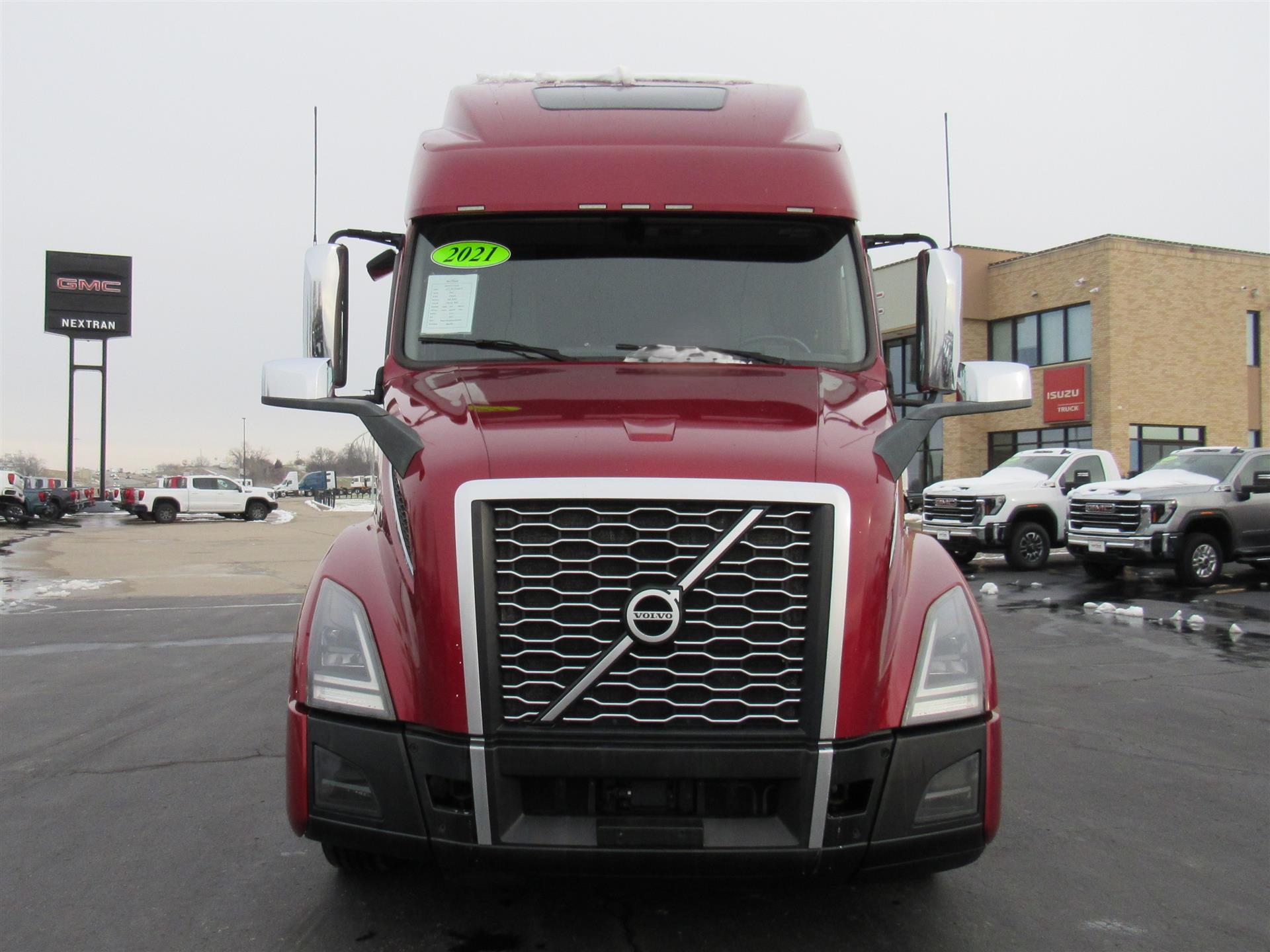 2021 Volvo - image 10