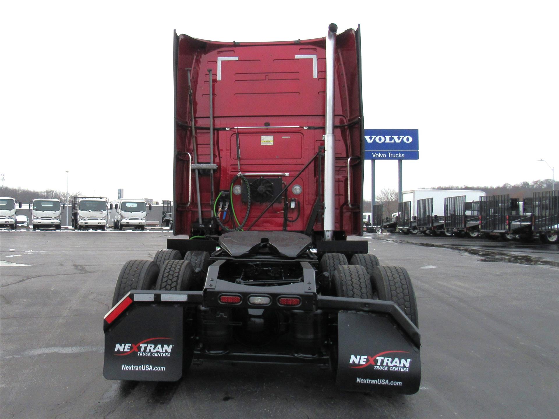 2021 Volvo - image 6