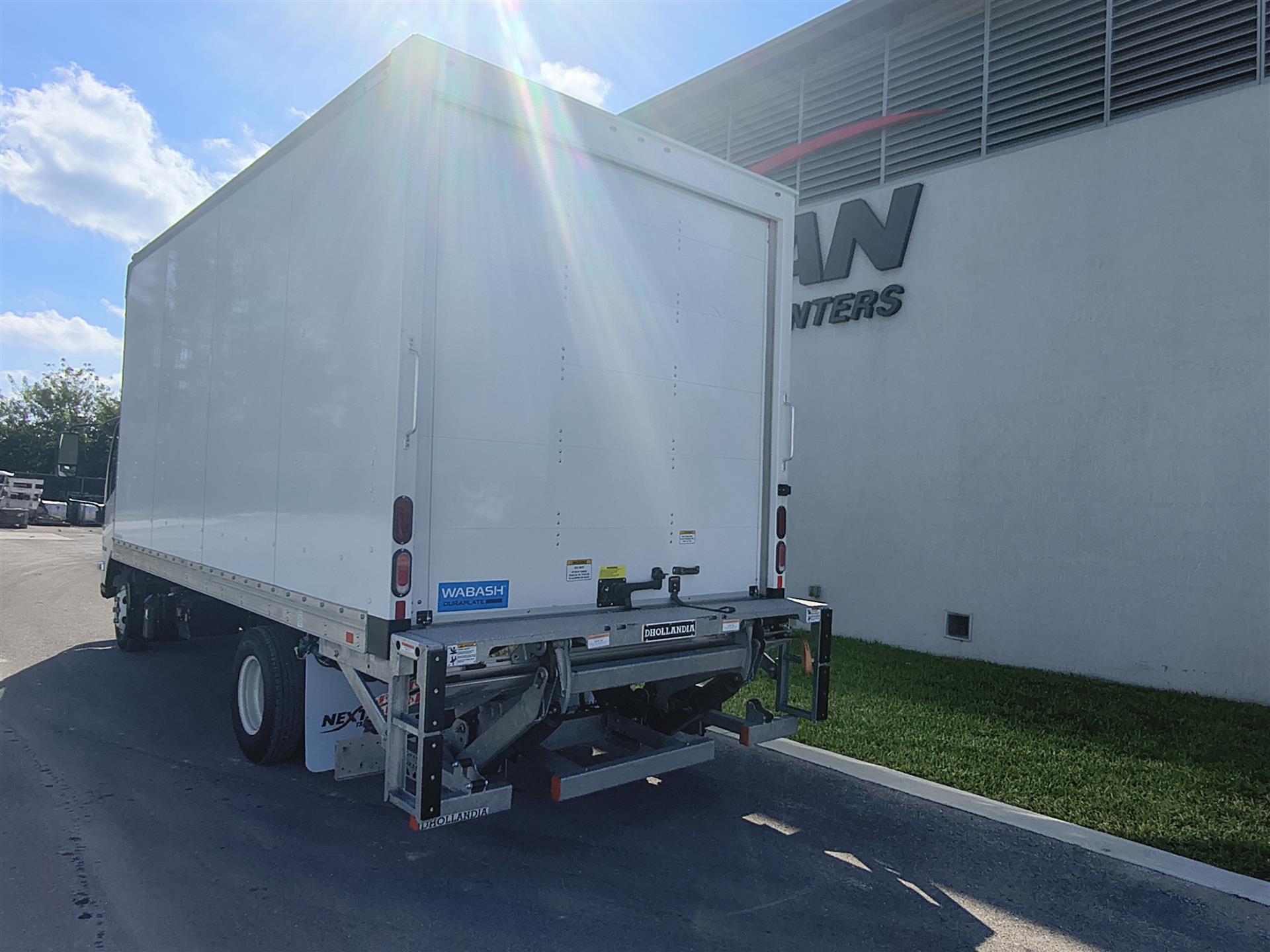 2025 Isuzu - image 6