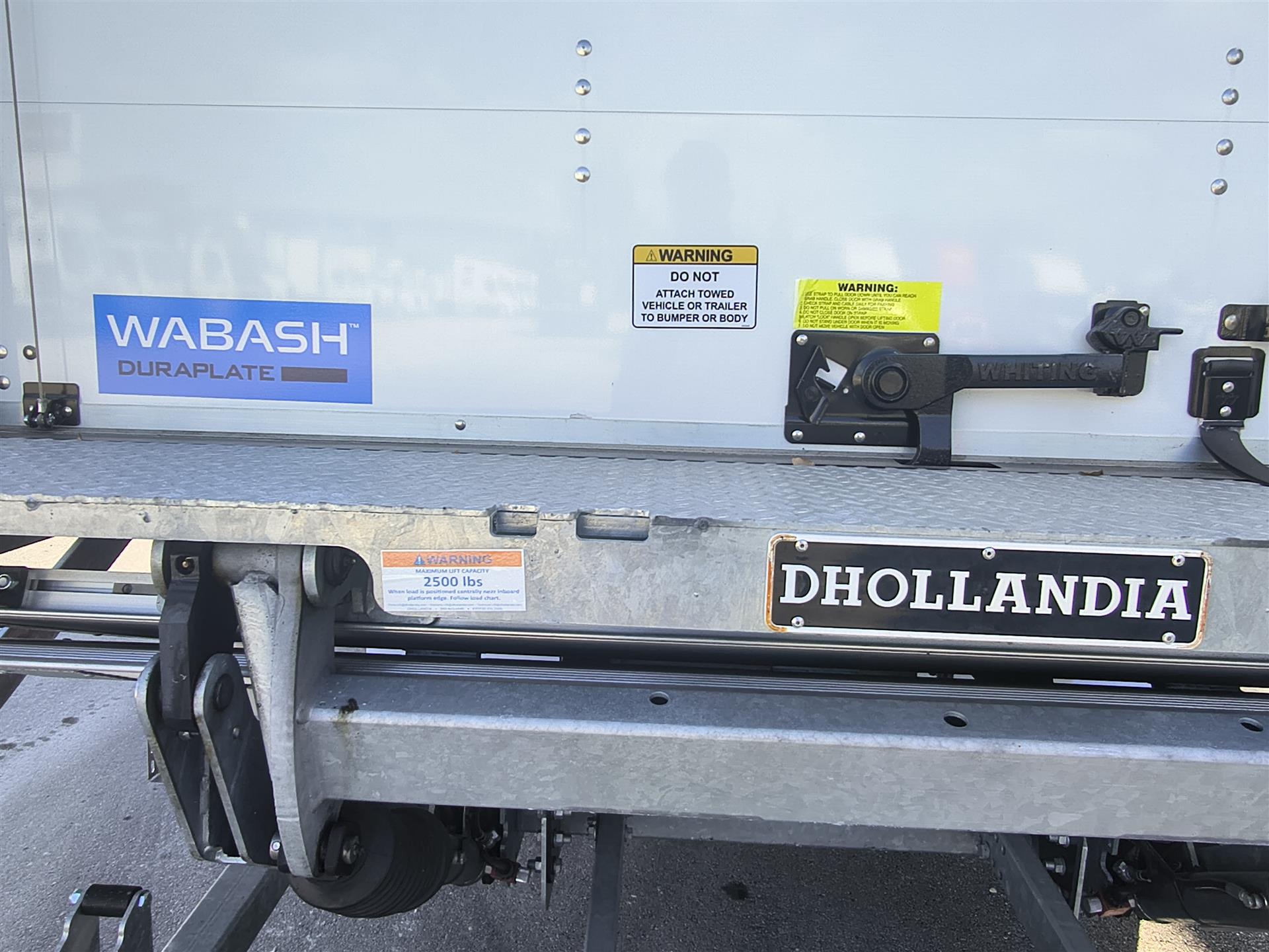 2025 Isuzu - image 7