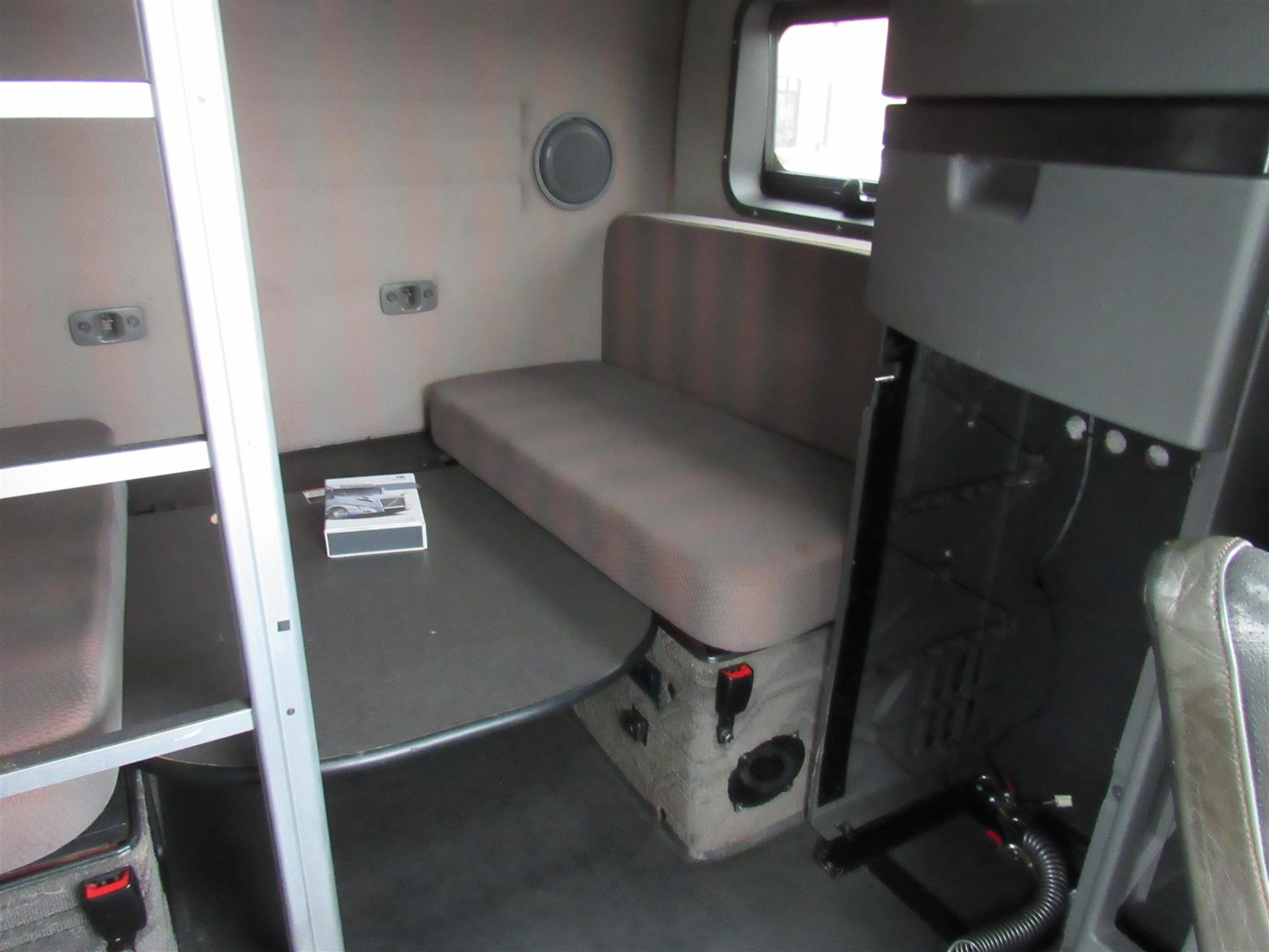 2021 Volvo - image 19