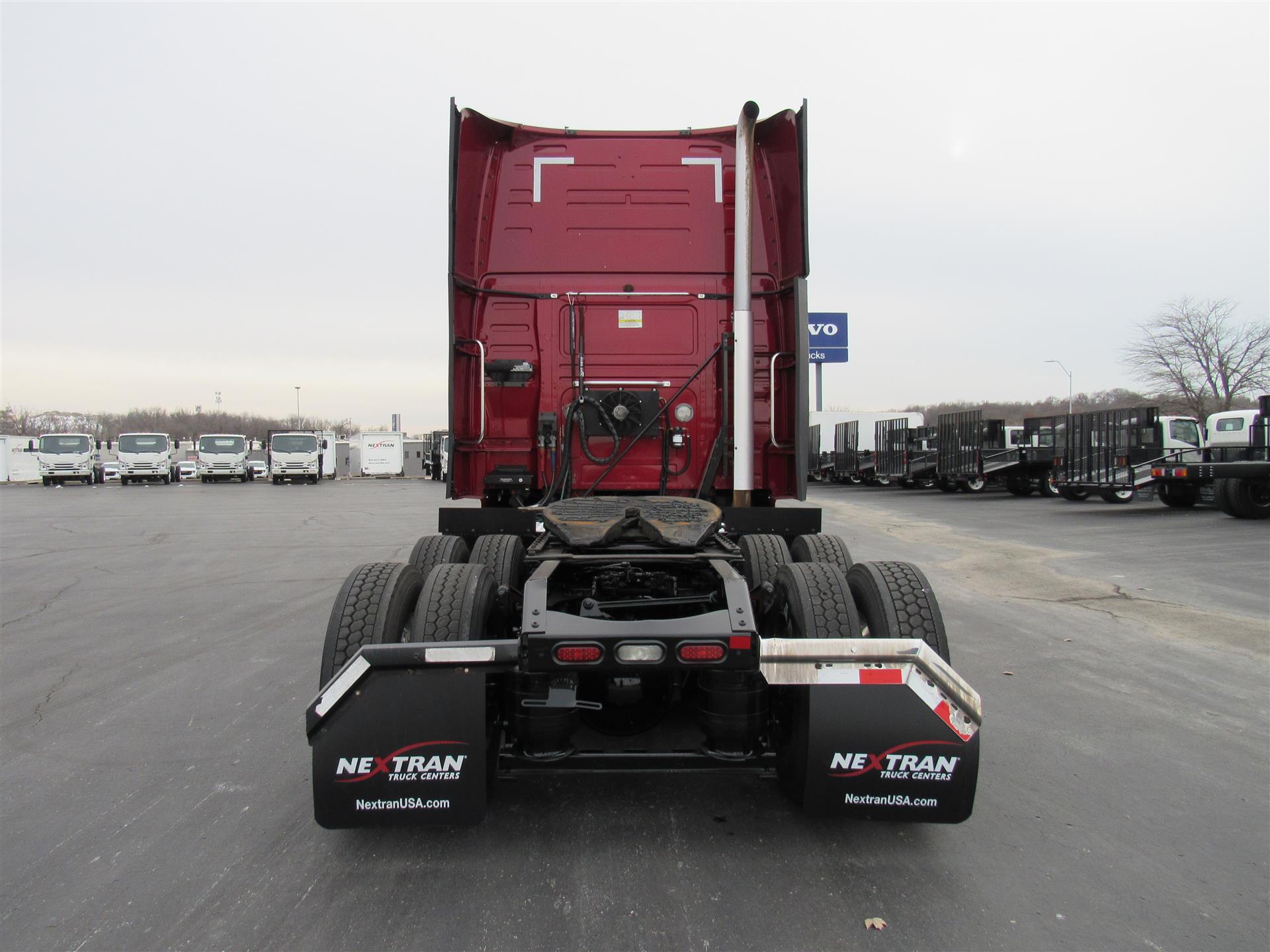 2021 Volvo - image 6