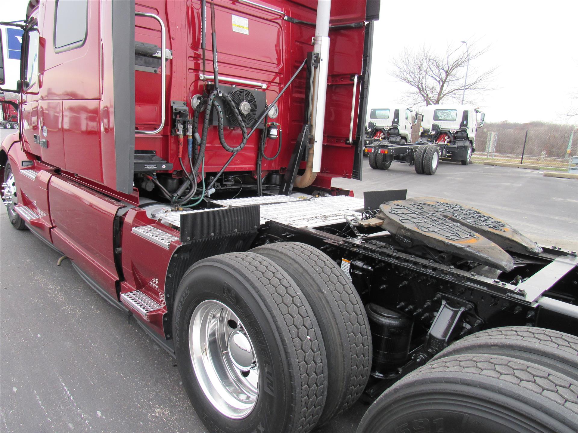 2021 Volvo - image 5