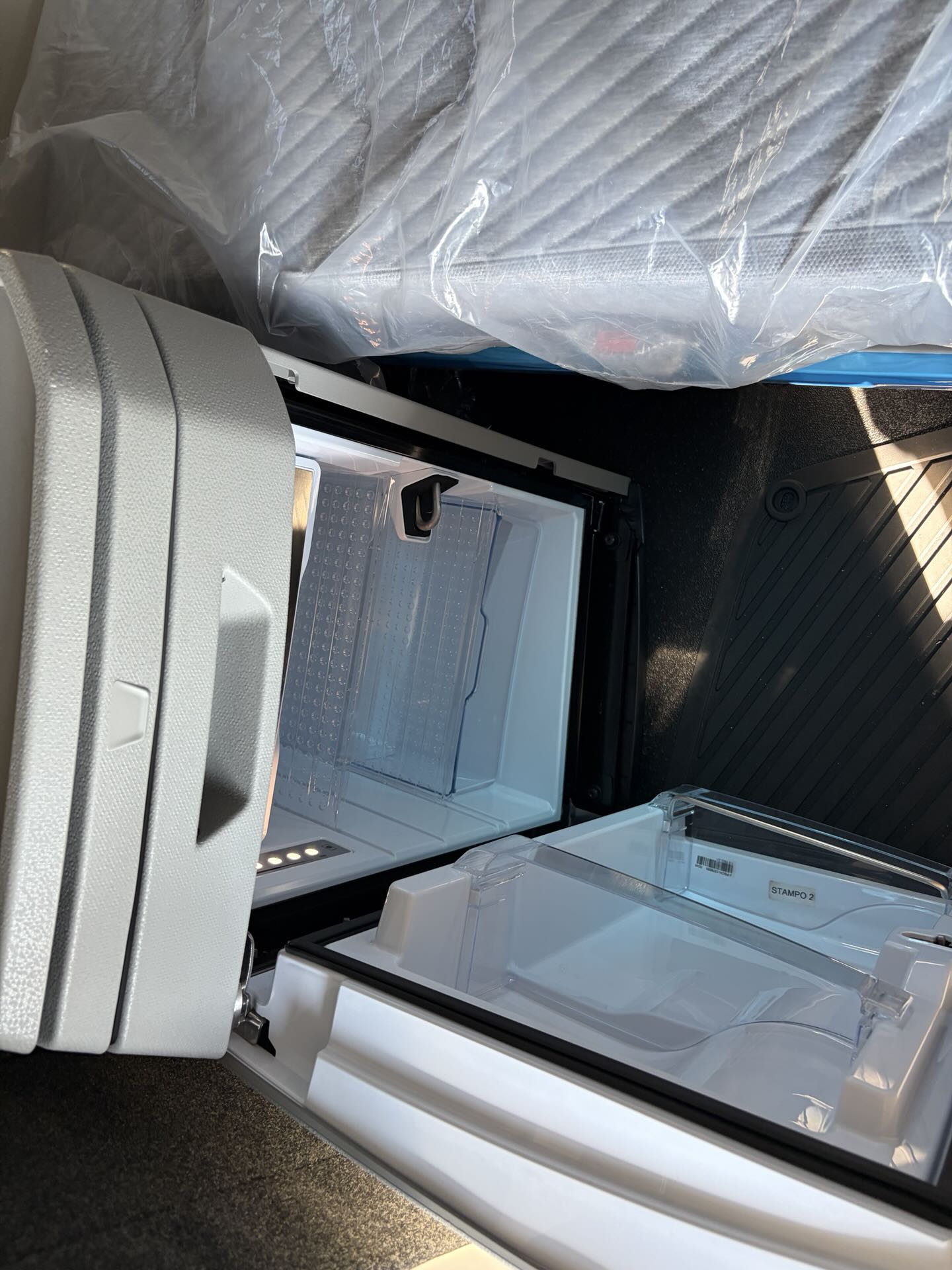 2026 Volvo - image 20