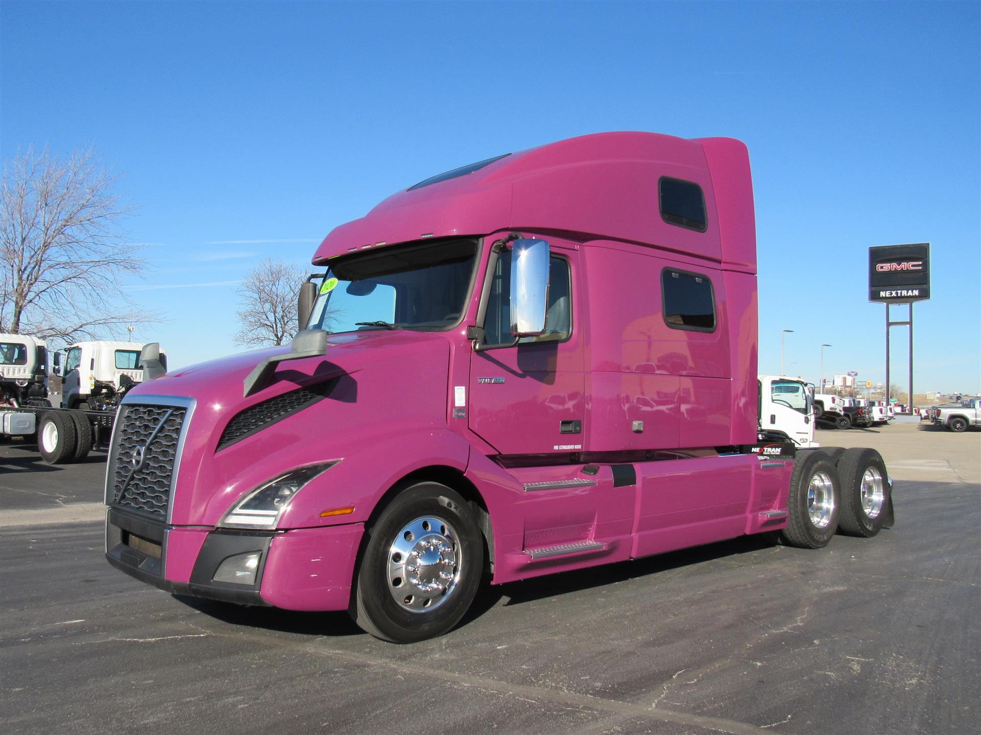 2020 Volvo VNL64T860