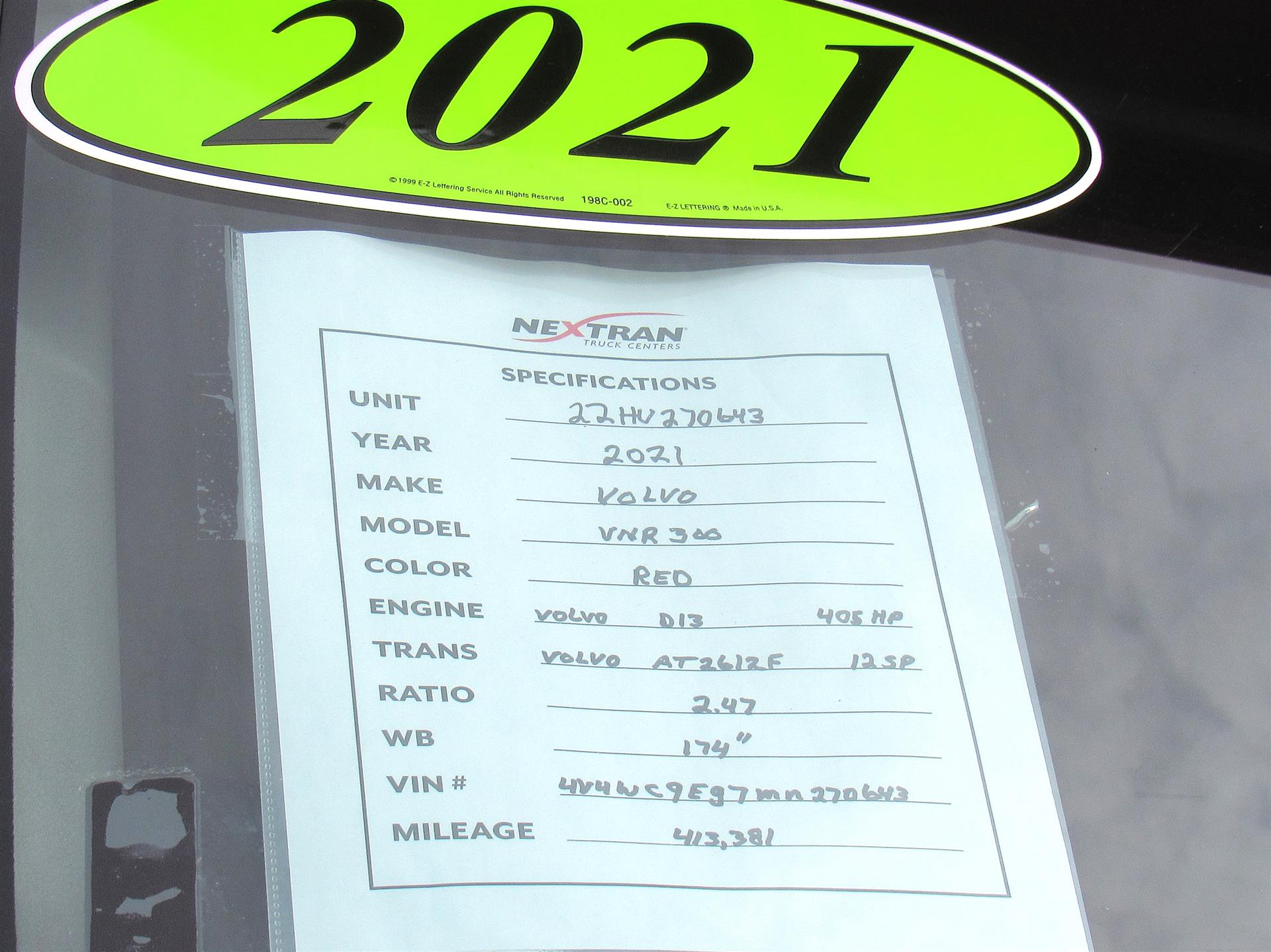 2021 Volvo - image 12