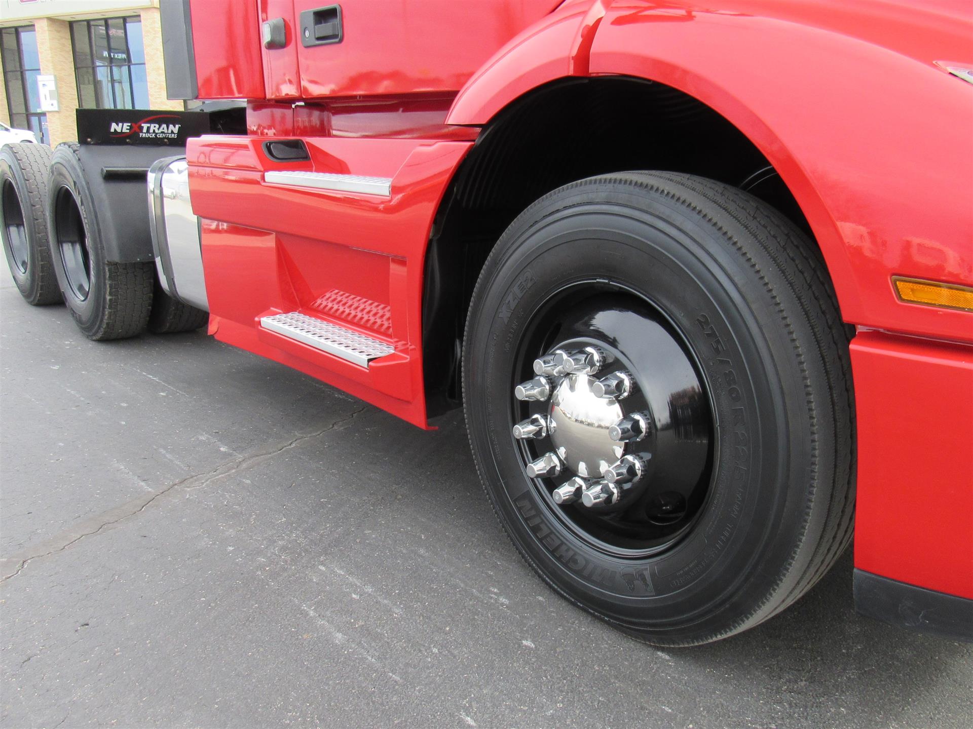 2021 Volvo - image 10