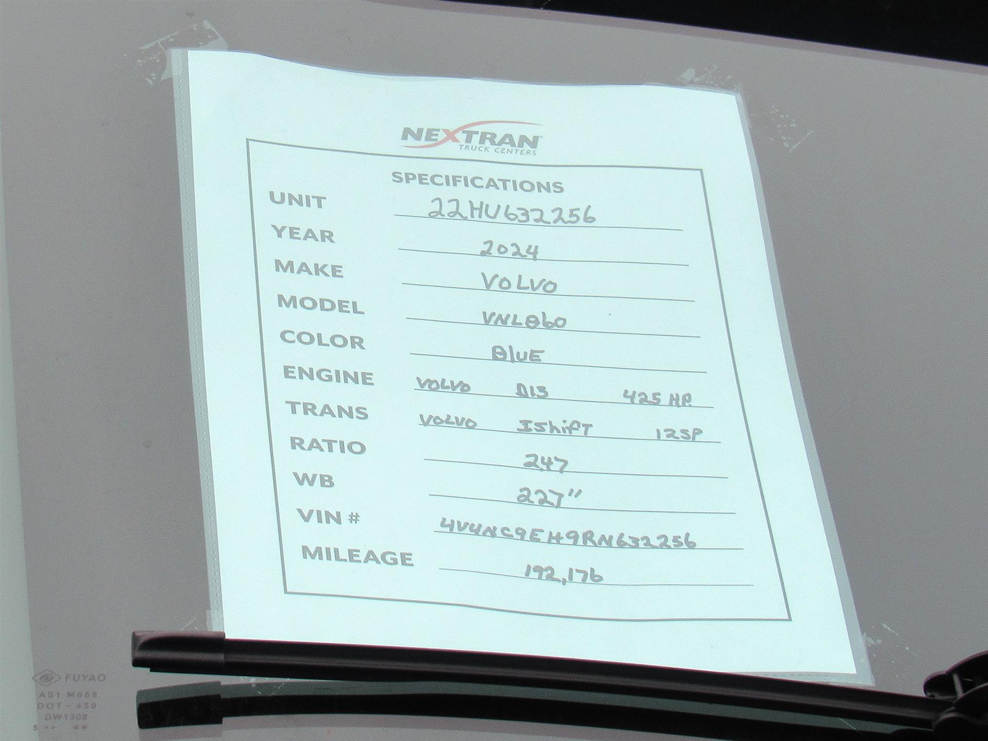 2024 Volvo VNL 860 - image 12