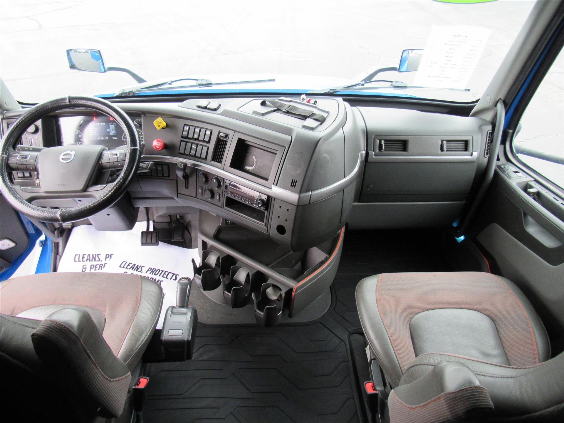 2024 Volvo VNL 860 - image 26