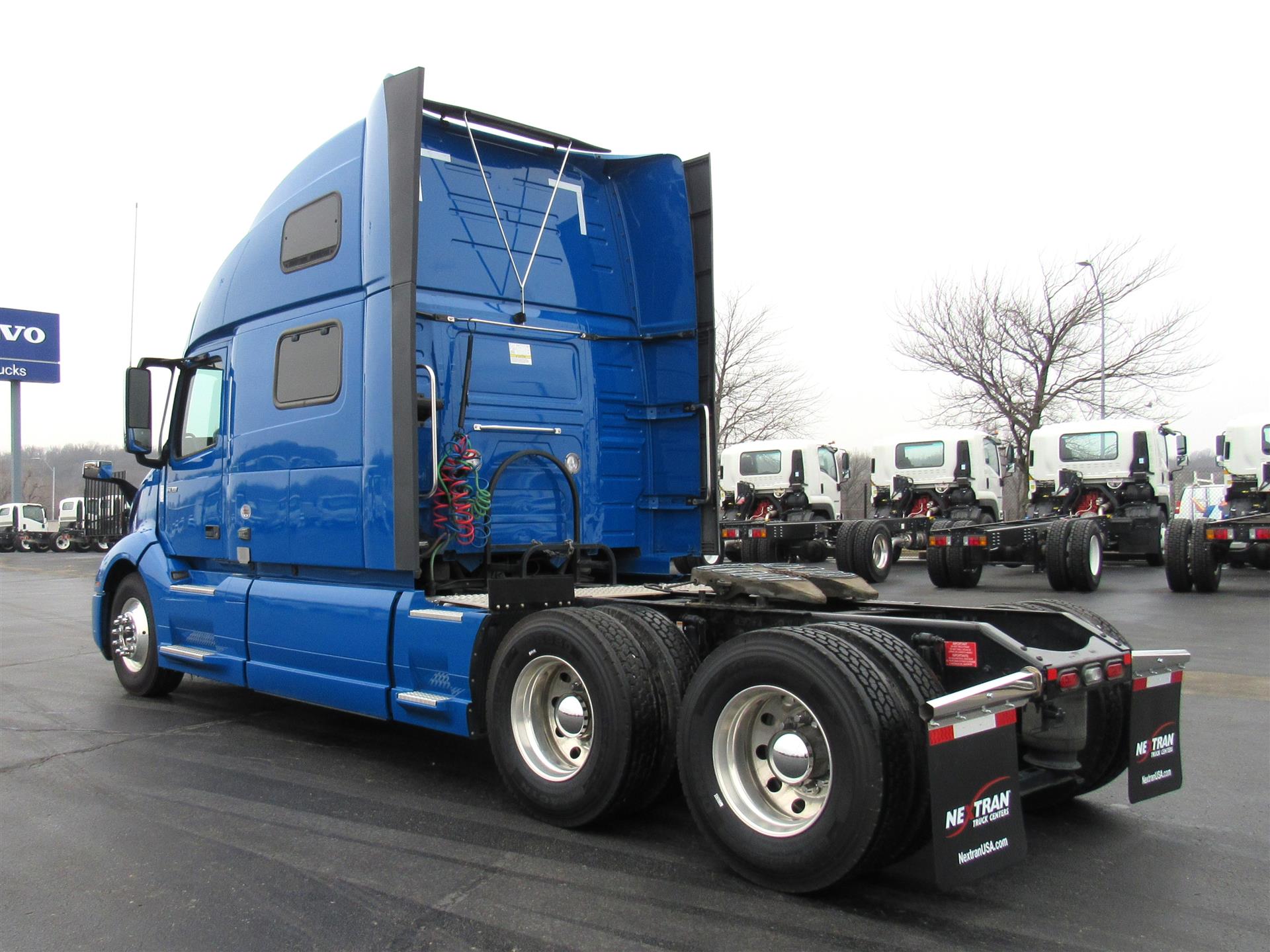 2024 Volvo VNL 860 - image 5