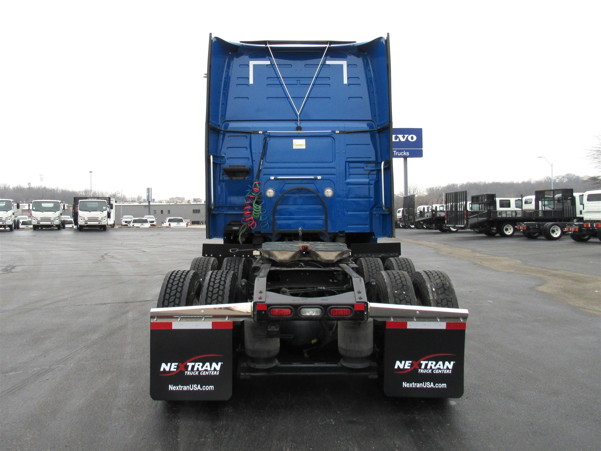 2024 Volvo VNL 860 - image 7