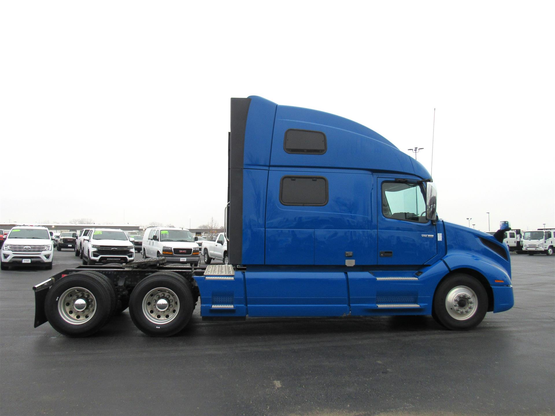 2024 Volvo VNL 860 - image 9