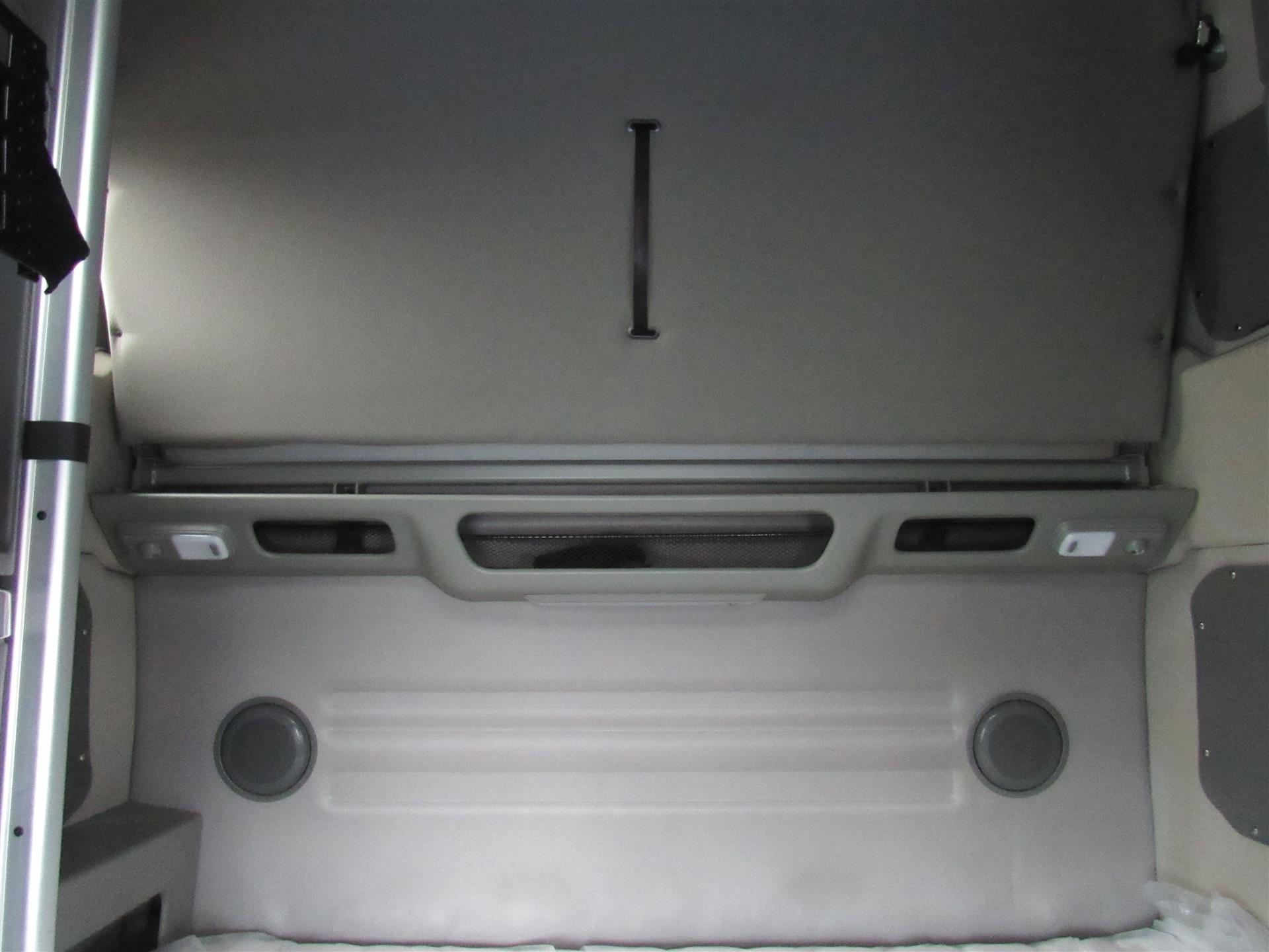 2024 Volvo VNL 860 - image 22