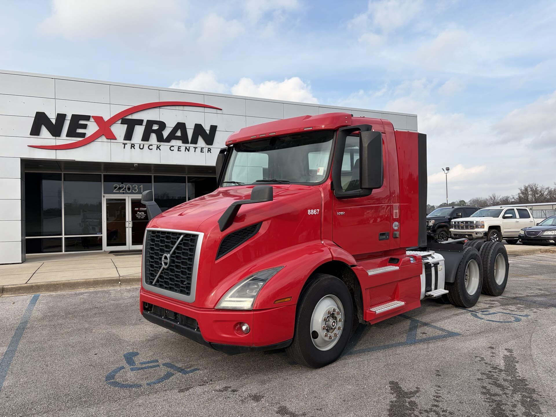 2019 Volvo VNR64T300
