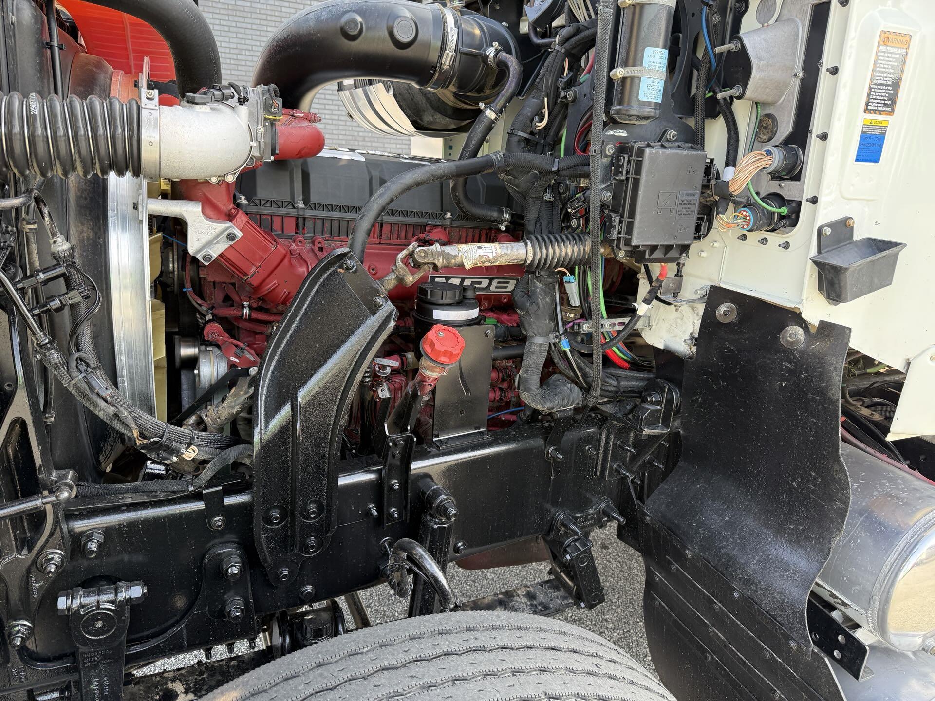 2021 Mack - image 13