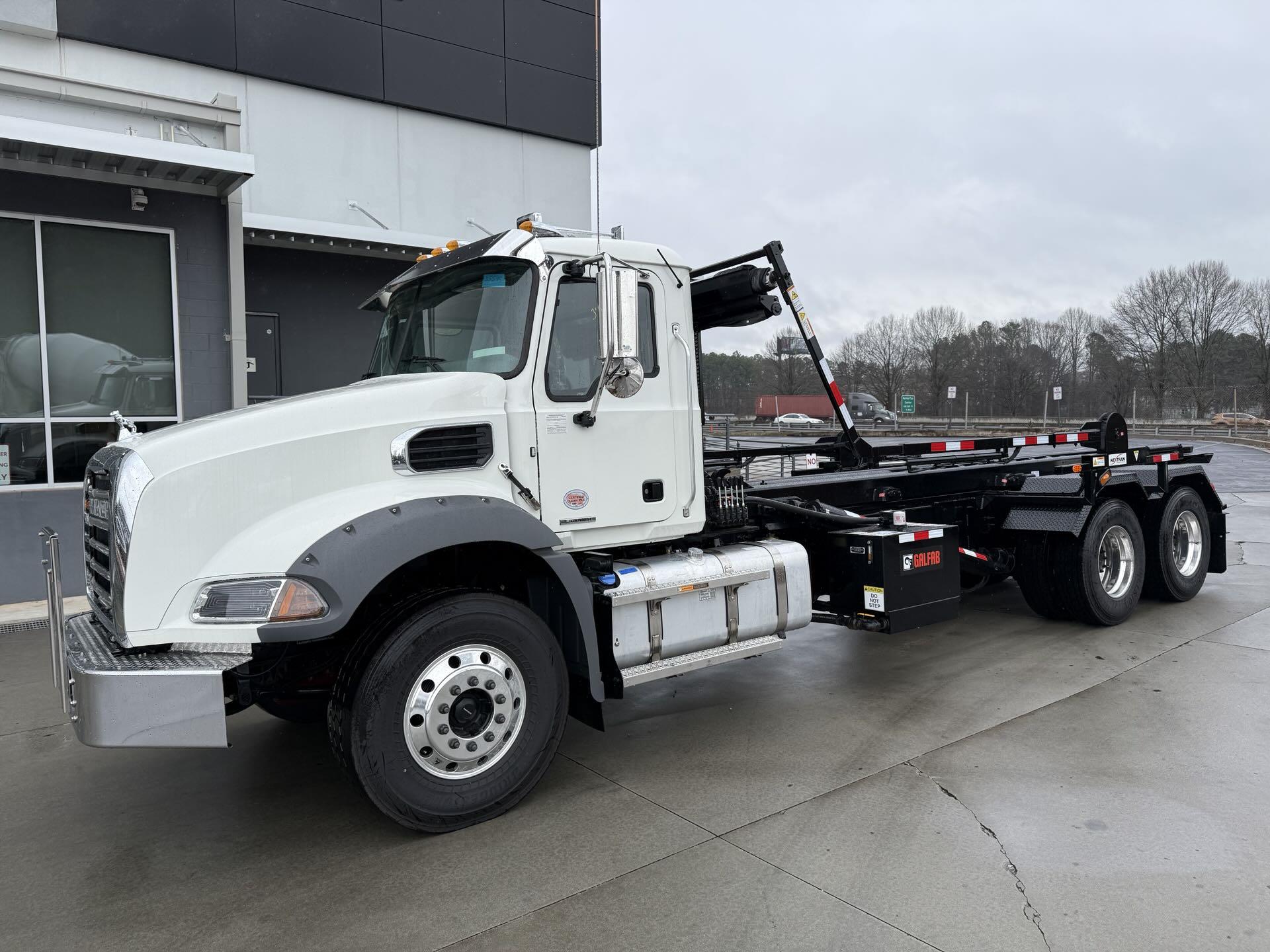 2026 Mack GR64B