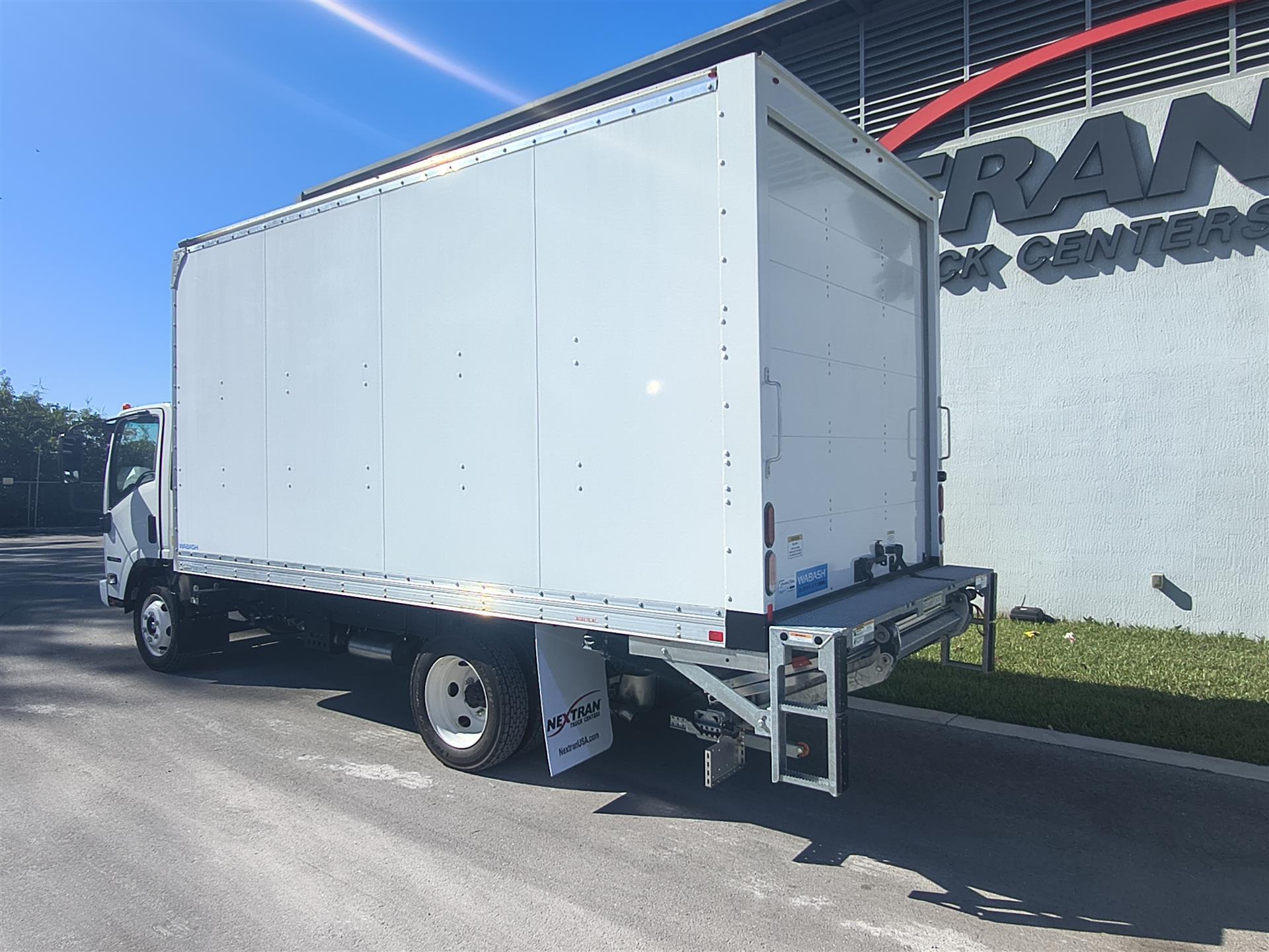 2025 Isuzu - image 6