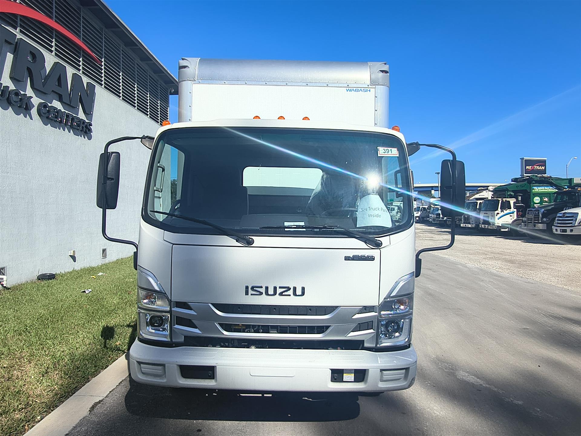 2025 Isuzu - image 2