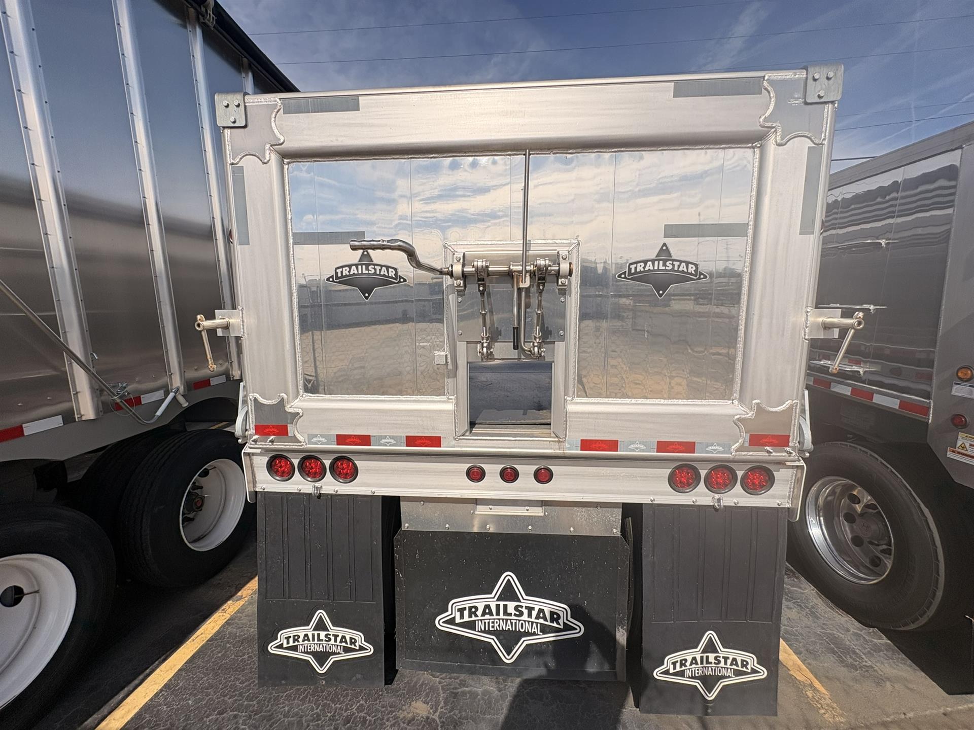 2025 TRAILSTAR TRL