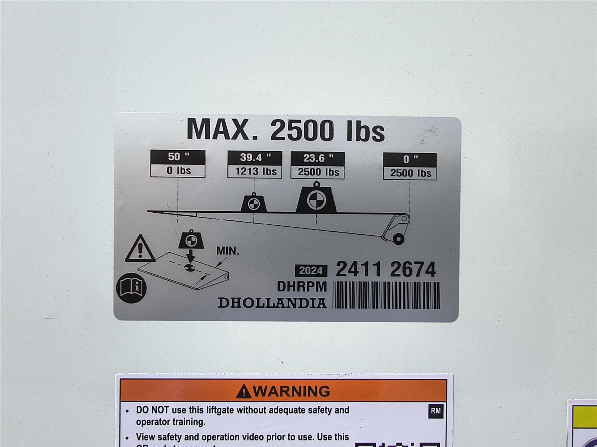 2025 Isuzu - image 10