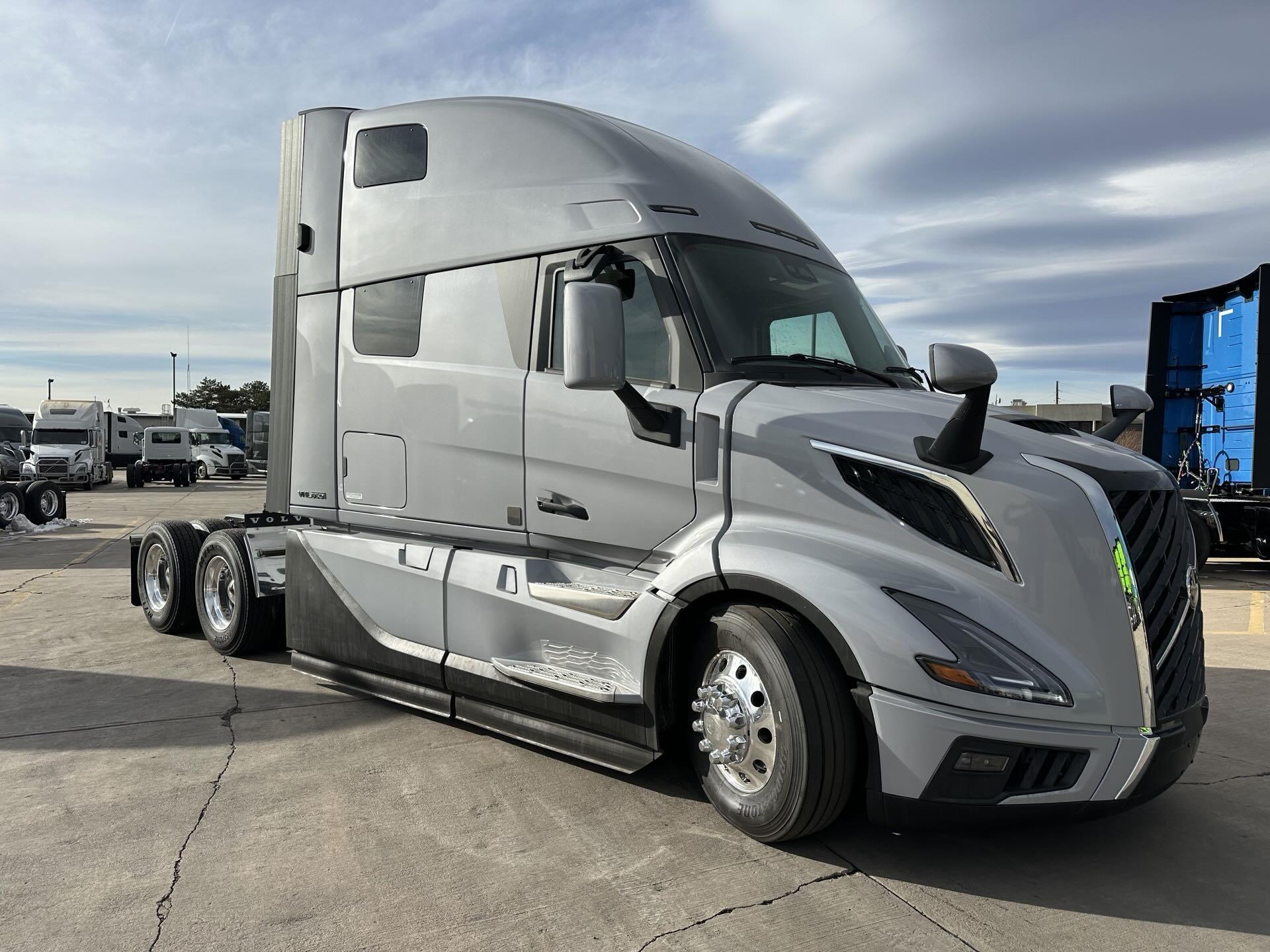 2026 Volvo - image 2