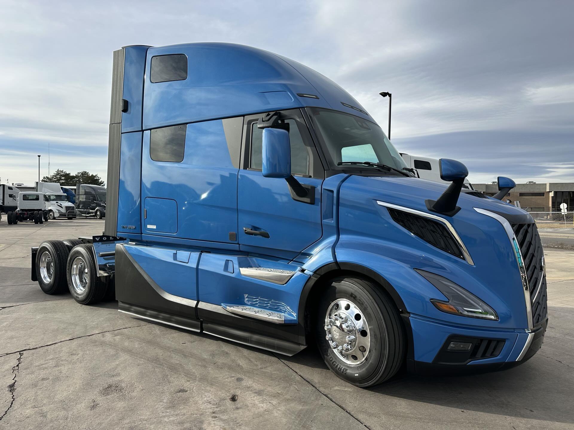 2026 Volvo - image 2