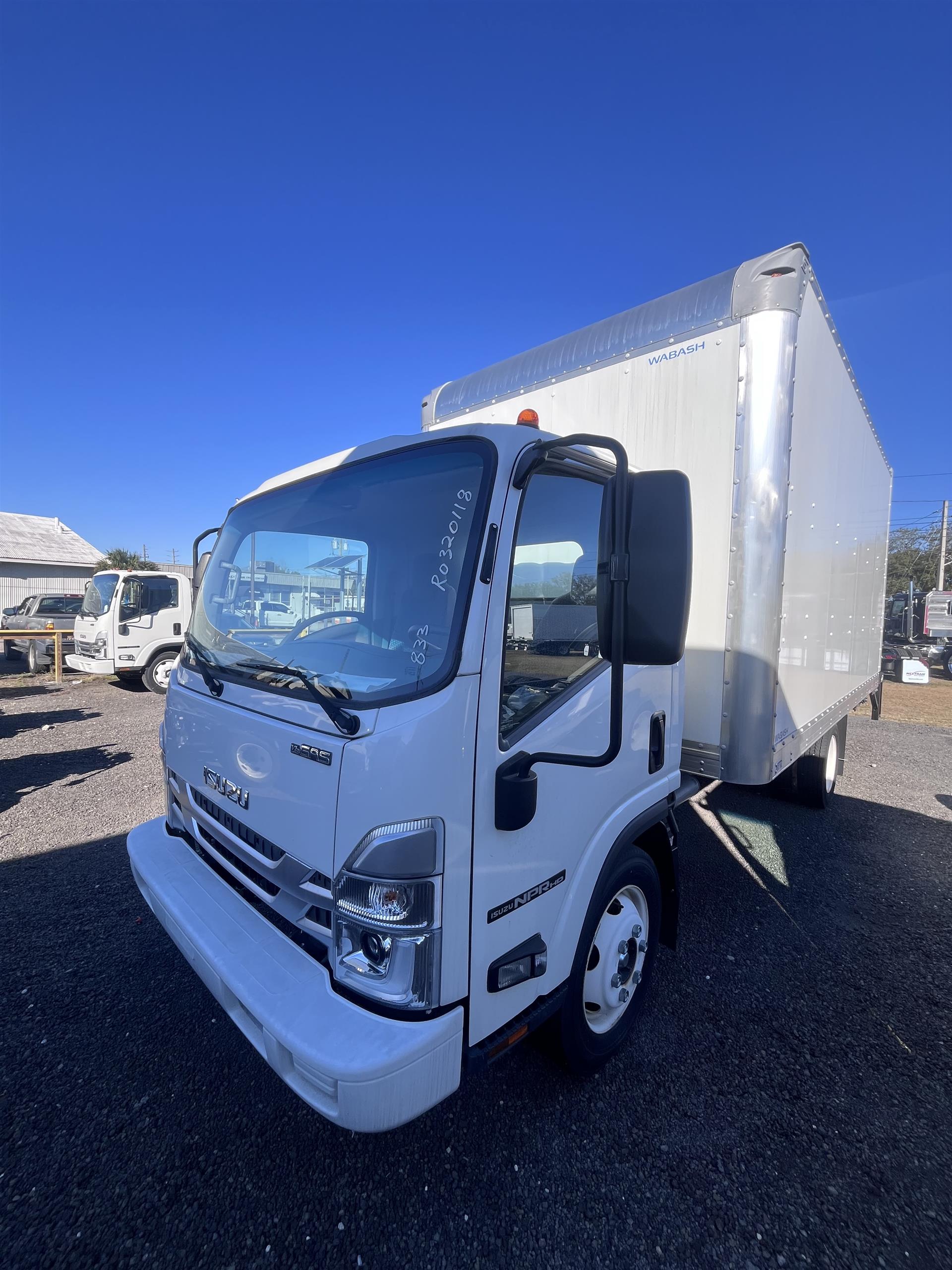 2024 Isuzu NPR-1F304