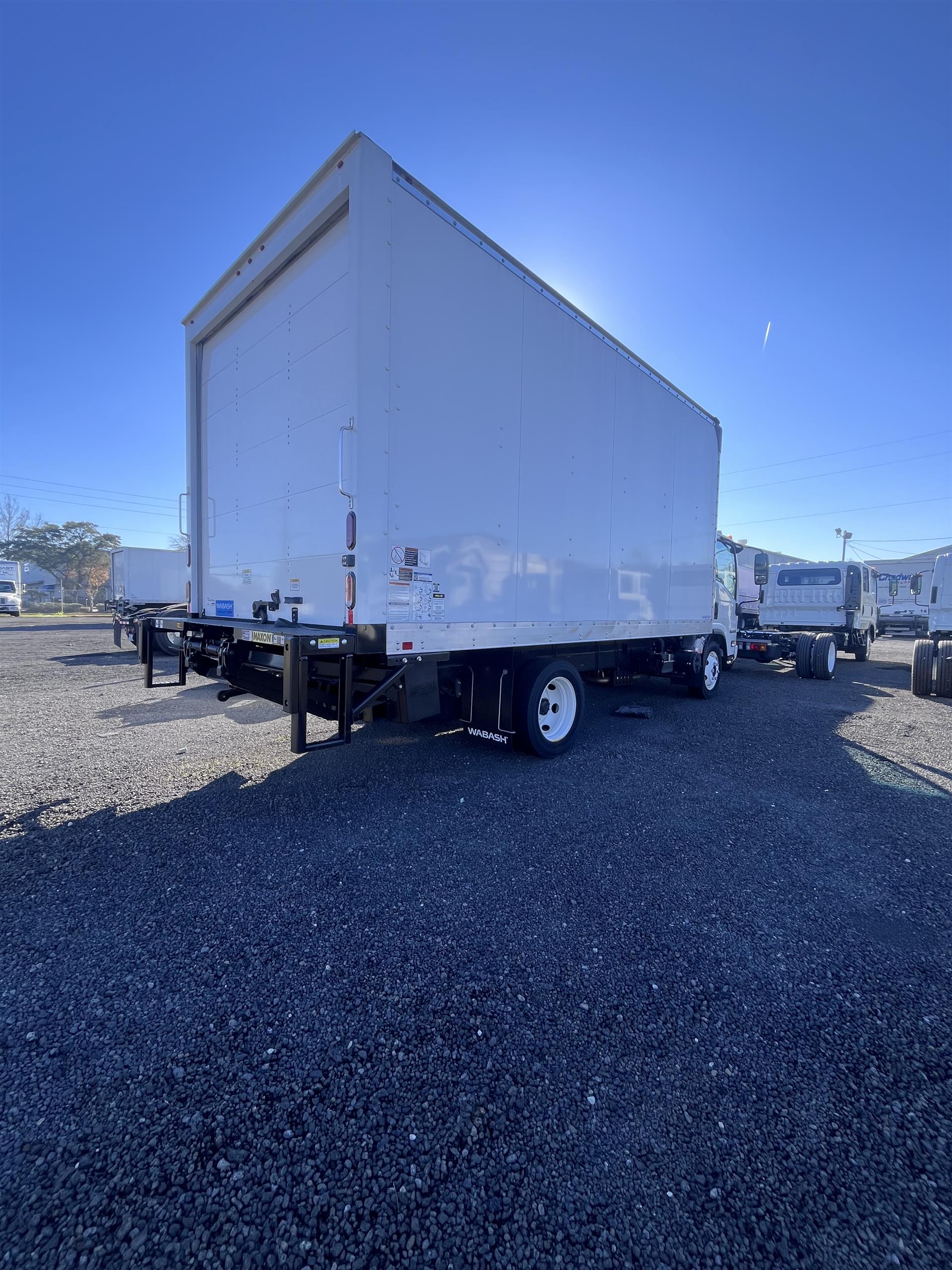 2024 Isuzu - image 4