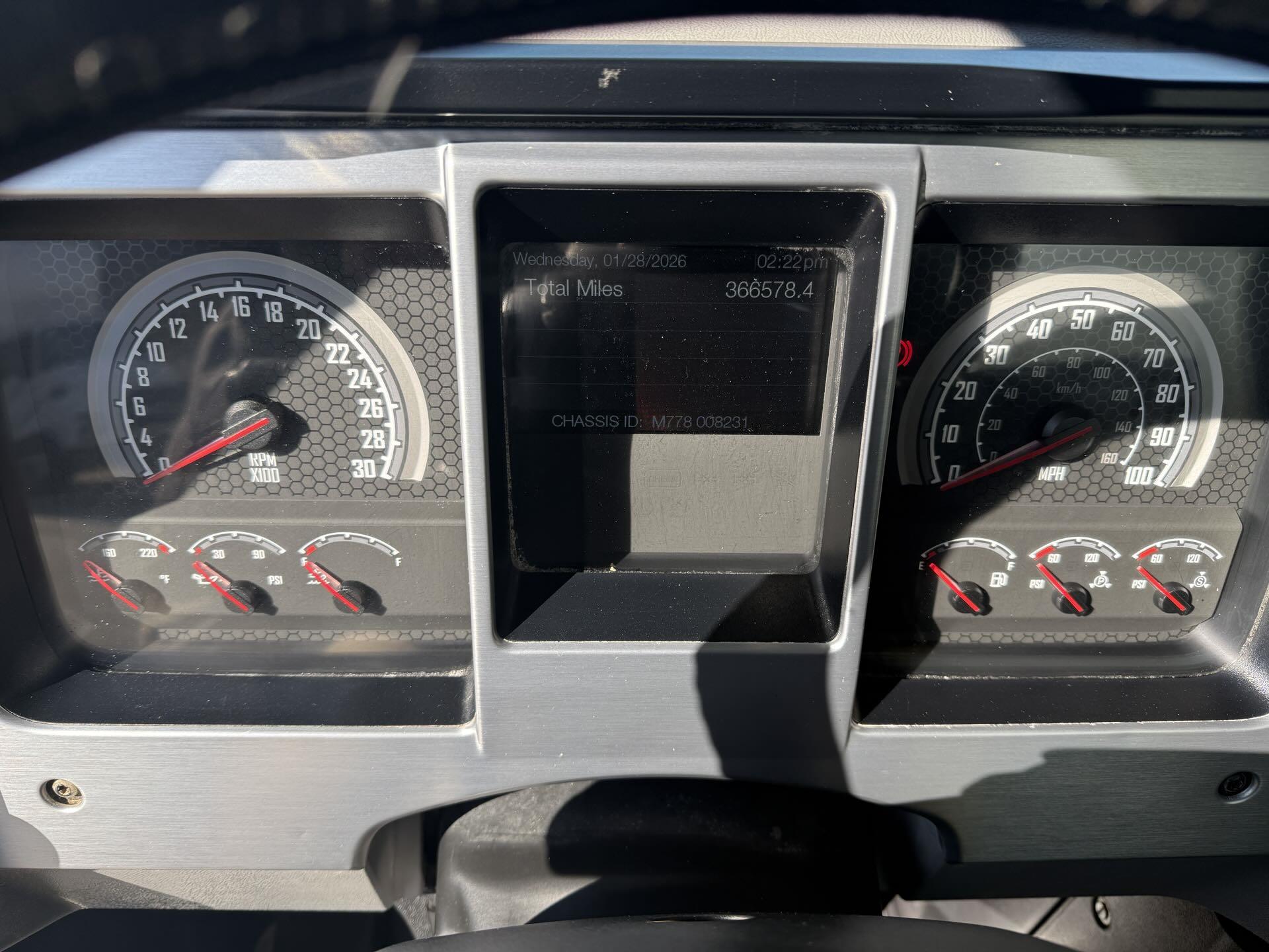 2021 Mack - image 14